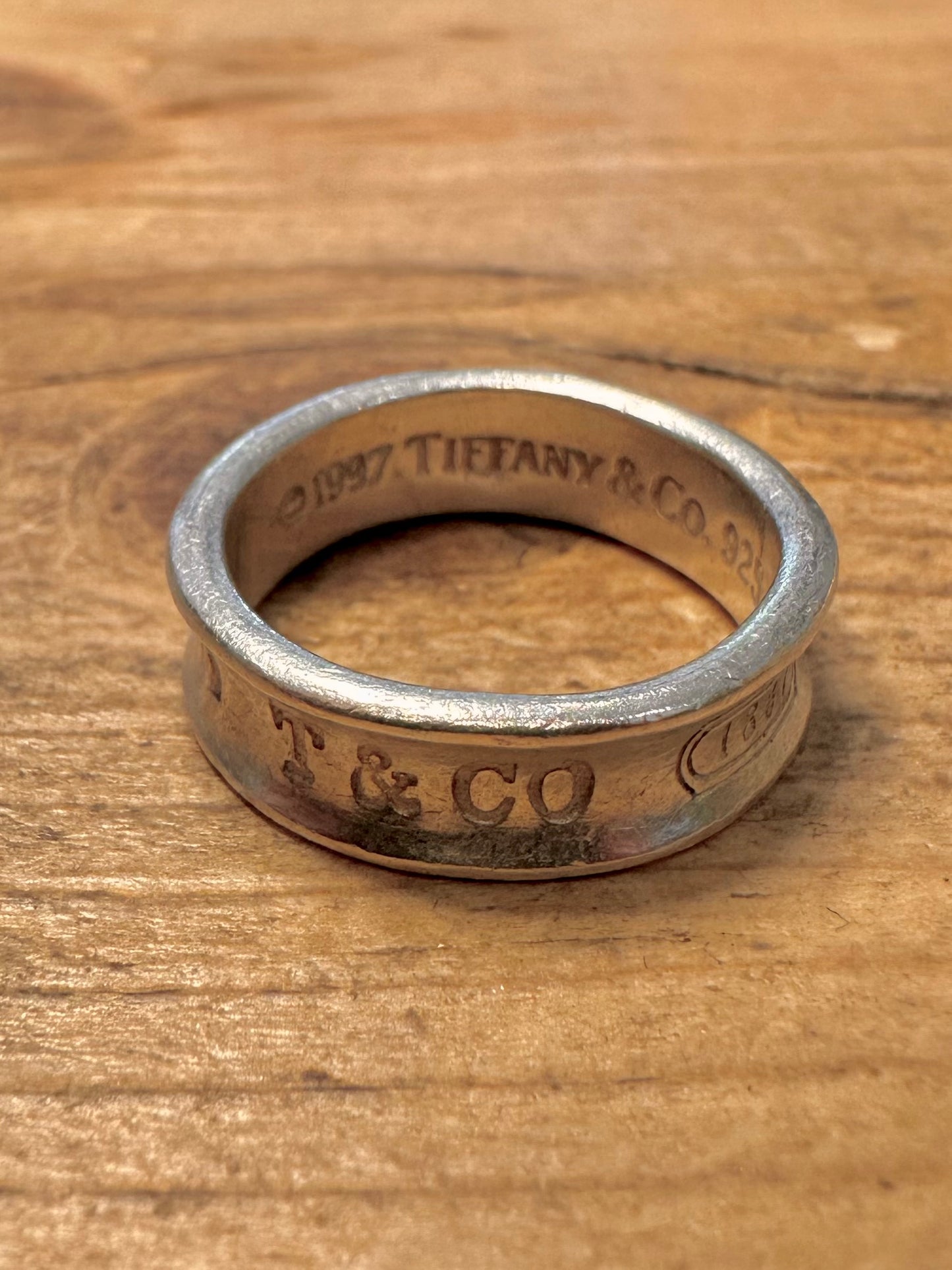Vintage Tiffany & Co 1997 Style Curved 925 Silver Size Q Ring