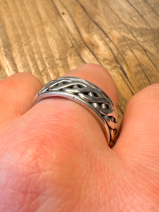 Celtic Band Spinner 925 Sterling Silver Size X1/2 Ring