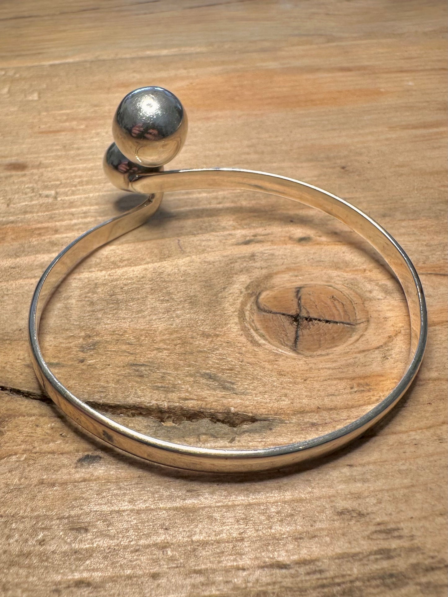 Abstract Ball Clasp 925 Silver Bangle