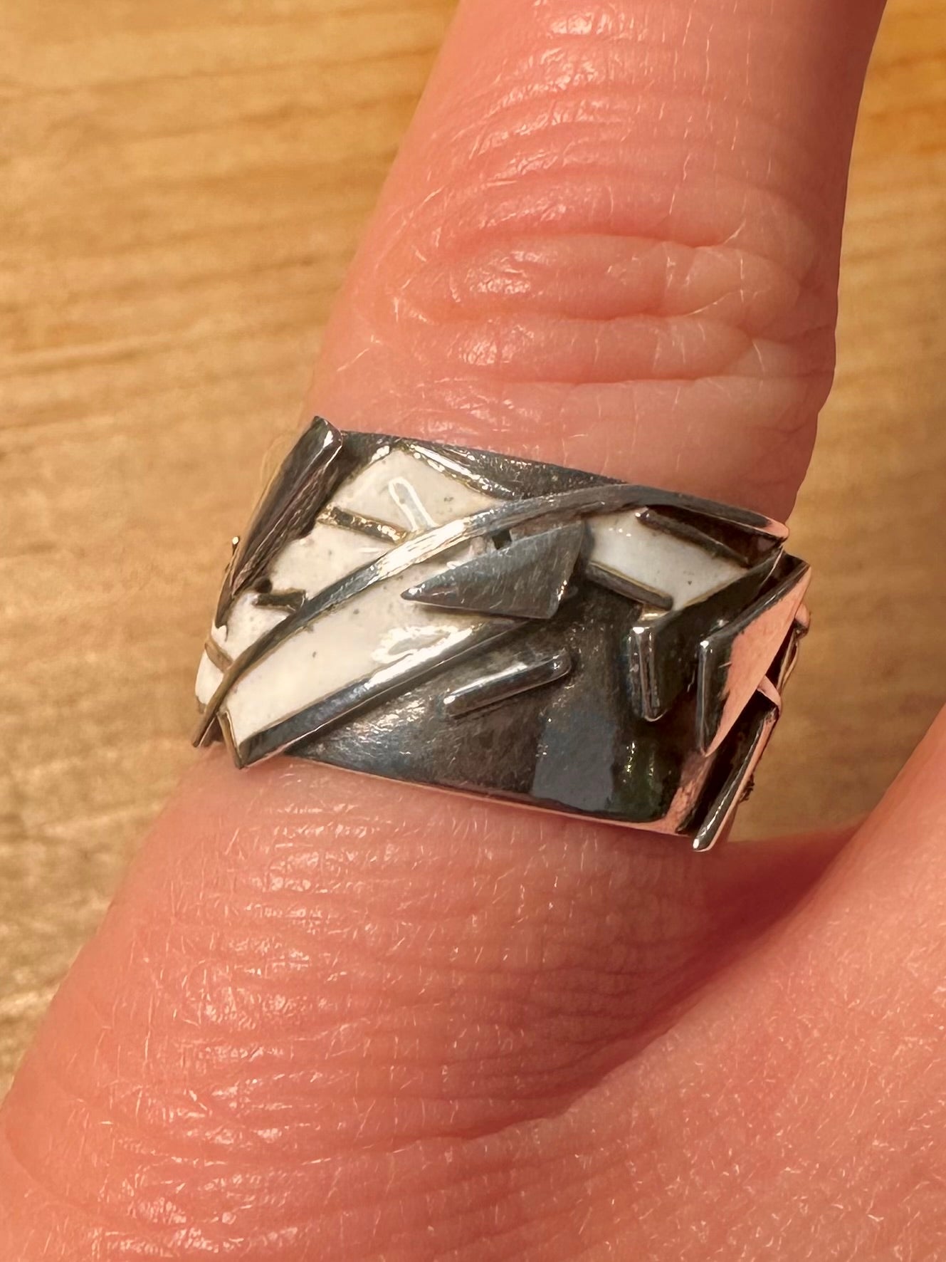 Vintage Abstract 1985 White Enamel 925 Silver Size N Ring