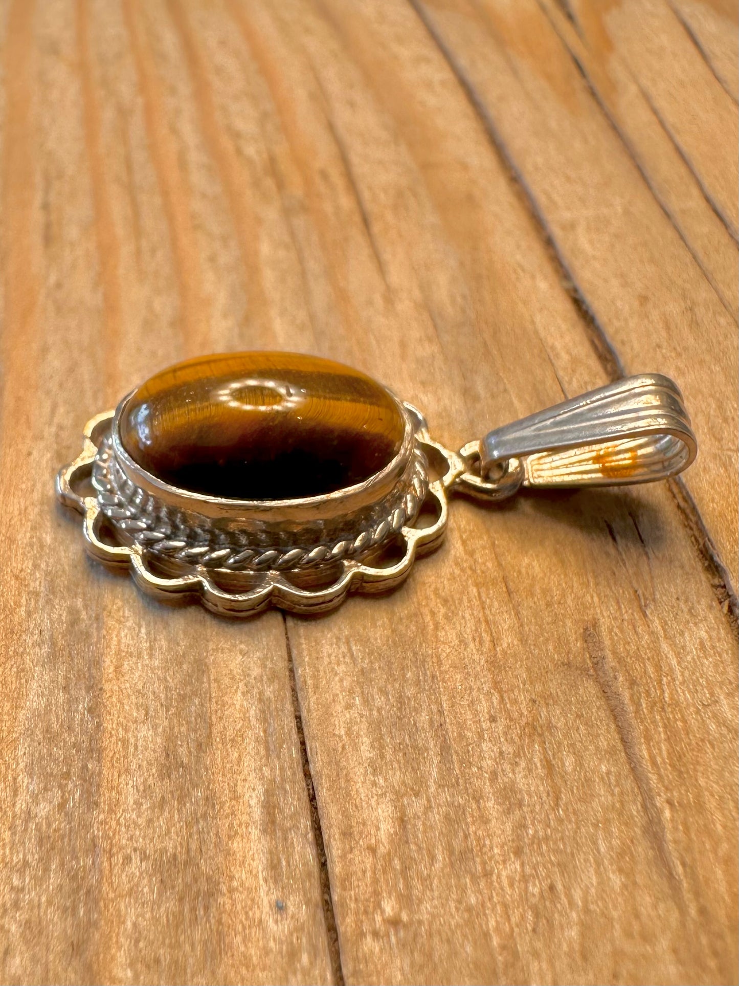 Vintage Tigers Eye Ornate 925 Sterling Silver Pendant
