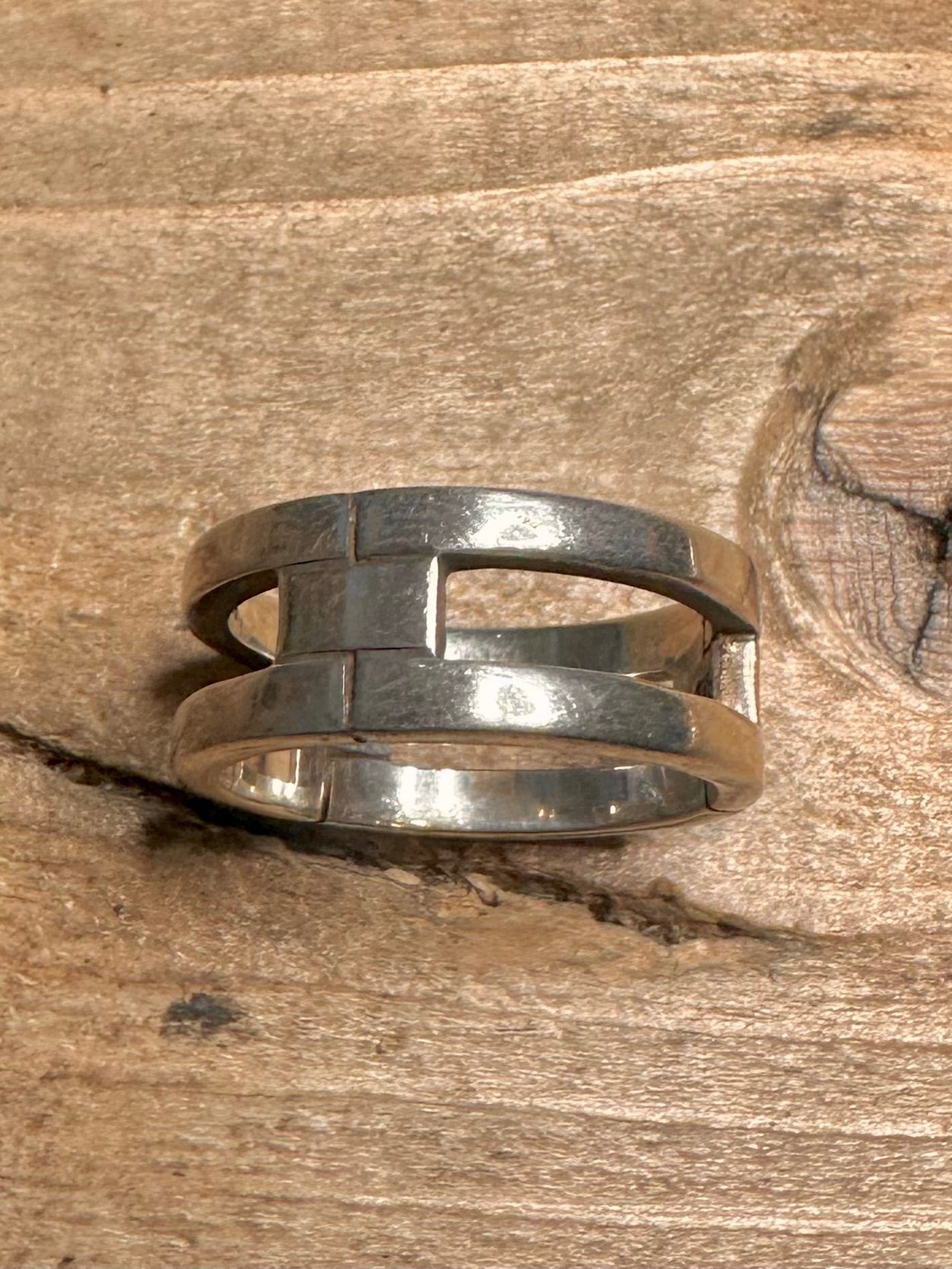 Modernist Cut Out Band 925 Silver Size T Ring