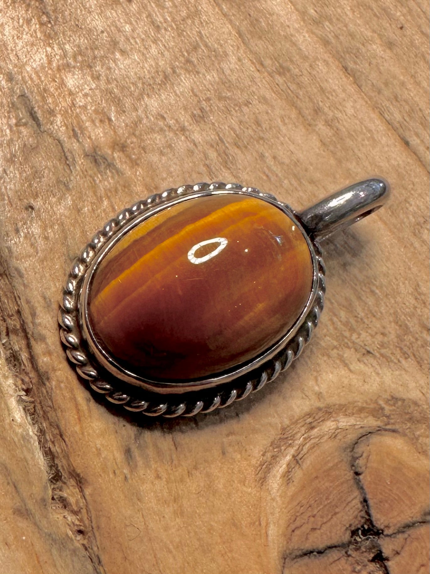 Vintage 1977 Tigers Eye Oval 925 Silver Pendant