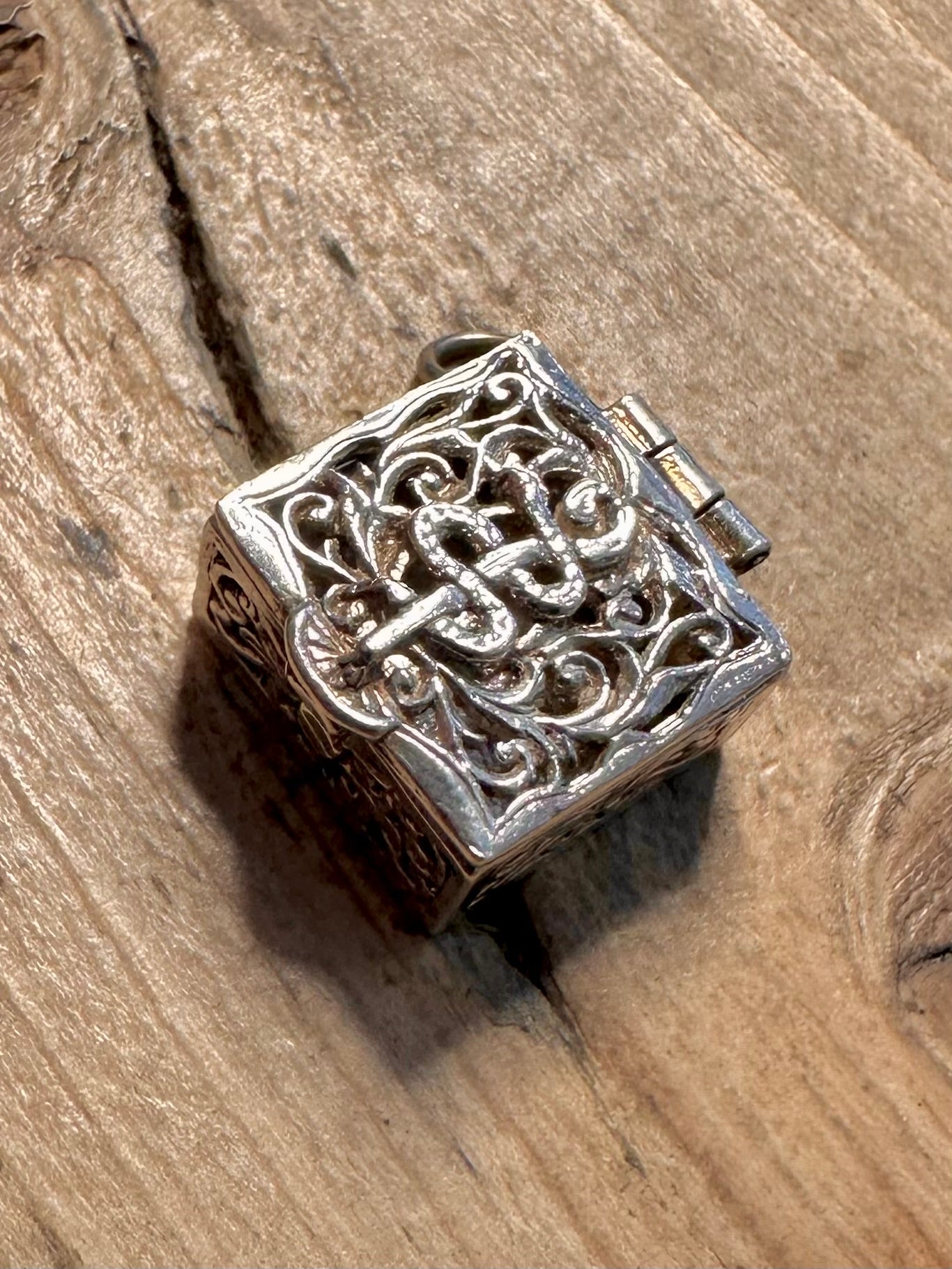 Vintage Miniature Treasure Chest 925 Silver Pendant