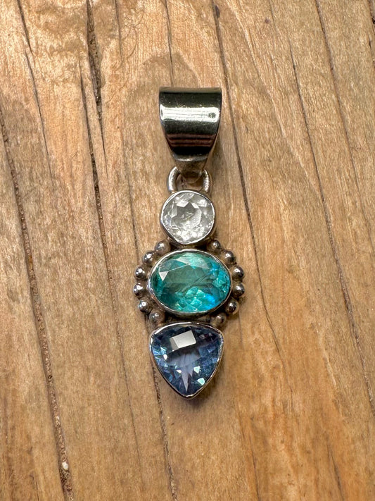 Vintage Blautopas und Weißer 925er Sterlingsilber-Anhänger