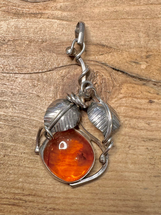 Vintage Floral Leaf Amber Poland 925 Silver Pendant
