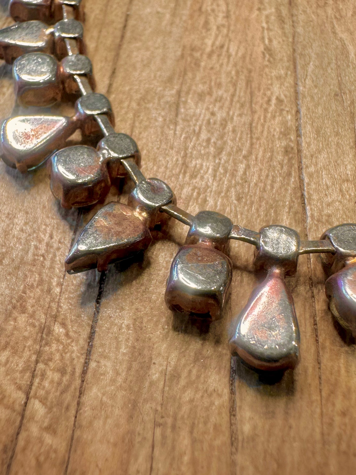 Vintage Halskette, 16 Zoll, Modeschmuck, mit klaren und blauen Strasssteinen in Tropfen- und runder Form, silberfarben