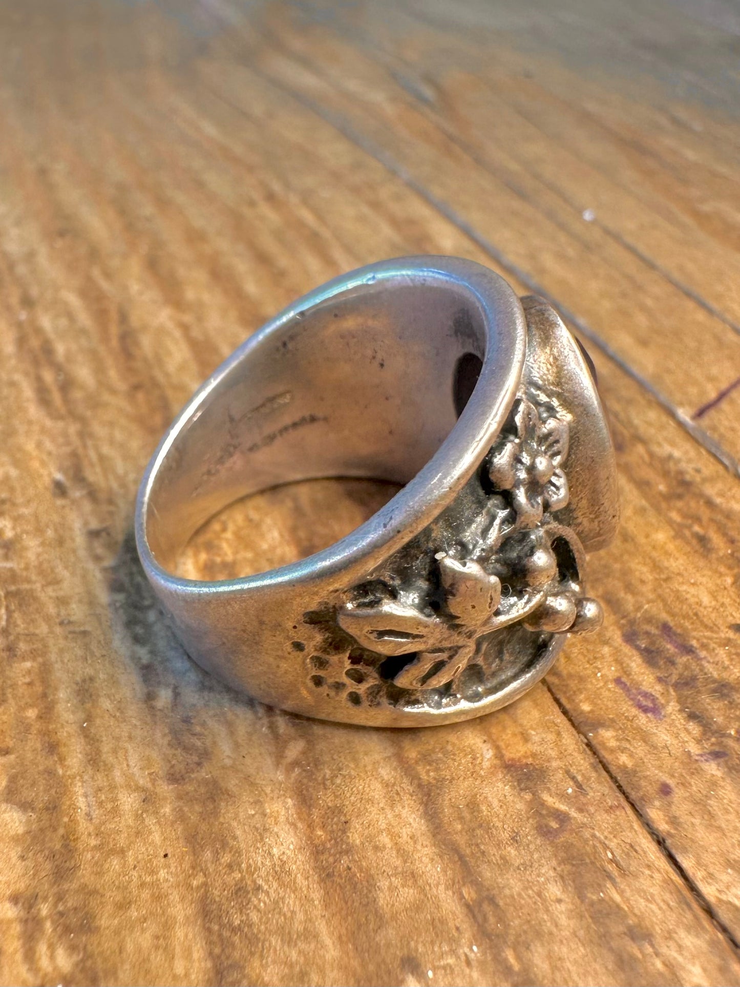 Amethyst Shiptonia England 1990 Leaf and Flower Design 925 Sterling Silver Size P Ring