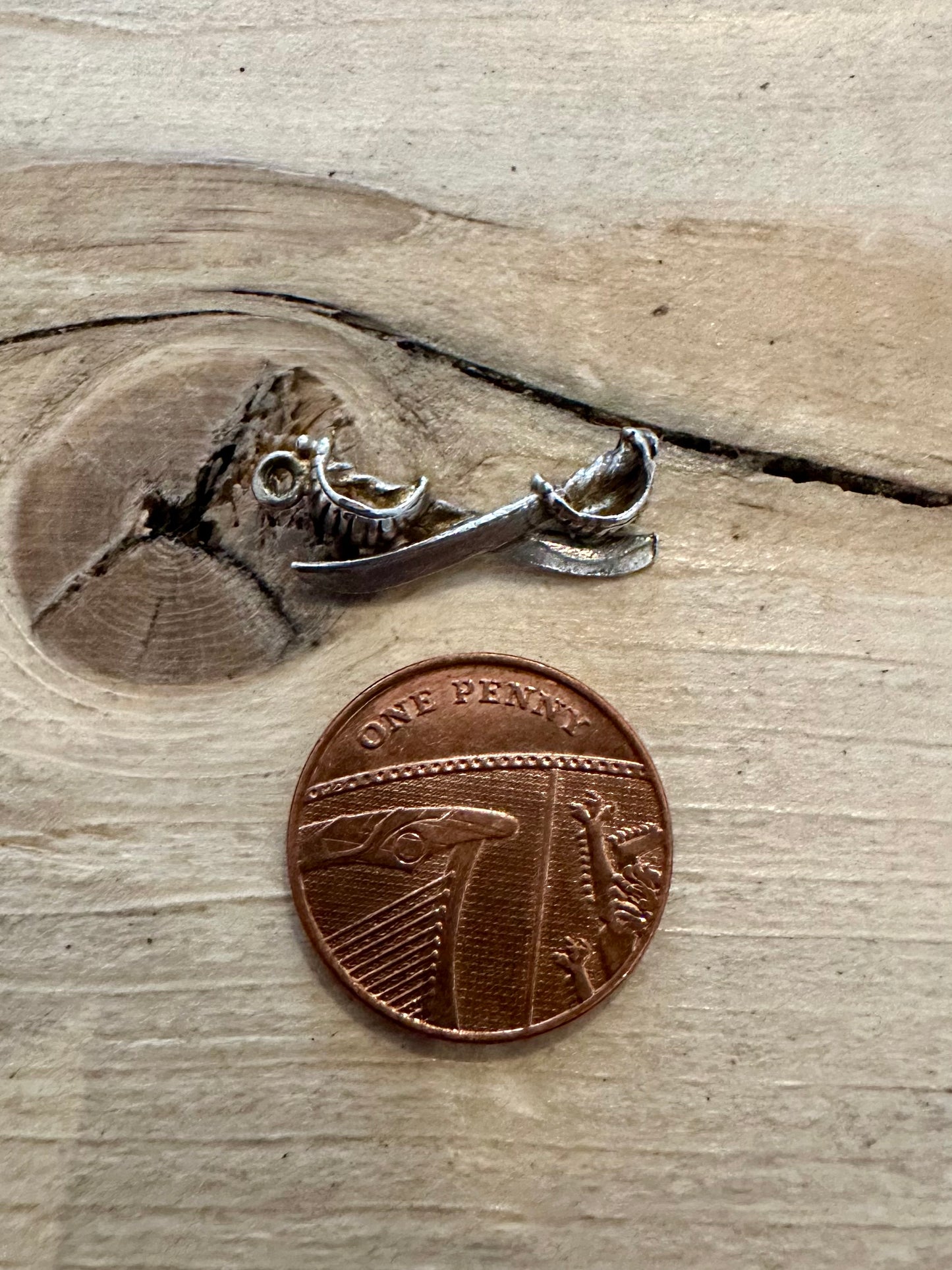 Vintage Overlapping Pirate Sword 925 Silver Charm Pendant