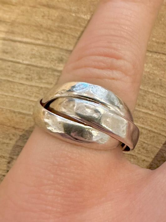 Abstract Hammered Three Band 925 Silver Size J Ring