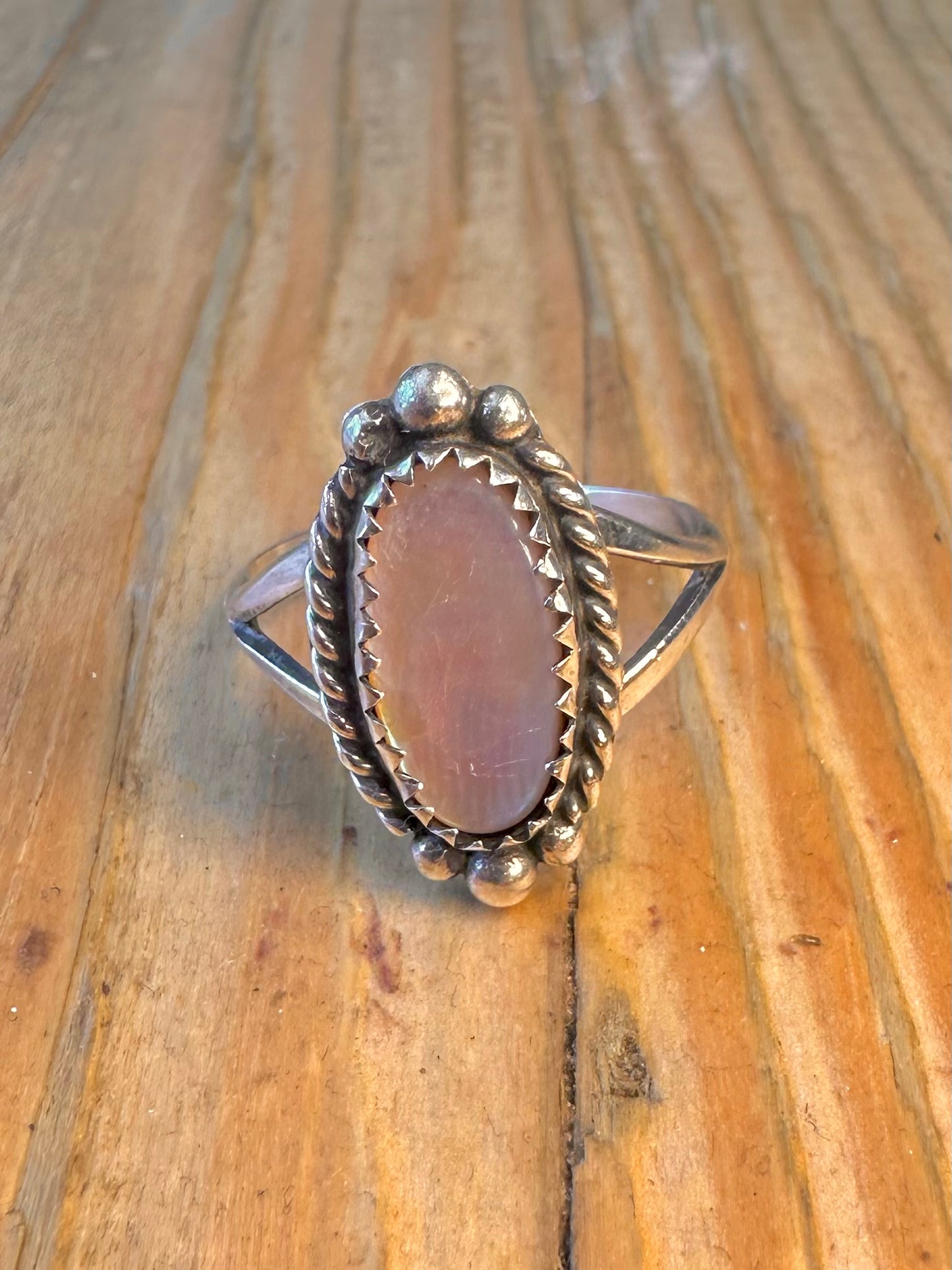 Navajo Pink Mother of Pearl Braided Rope Setting 925 Sterling Silver Maker D Size R Ring