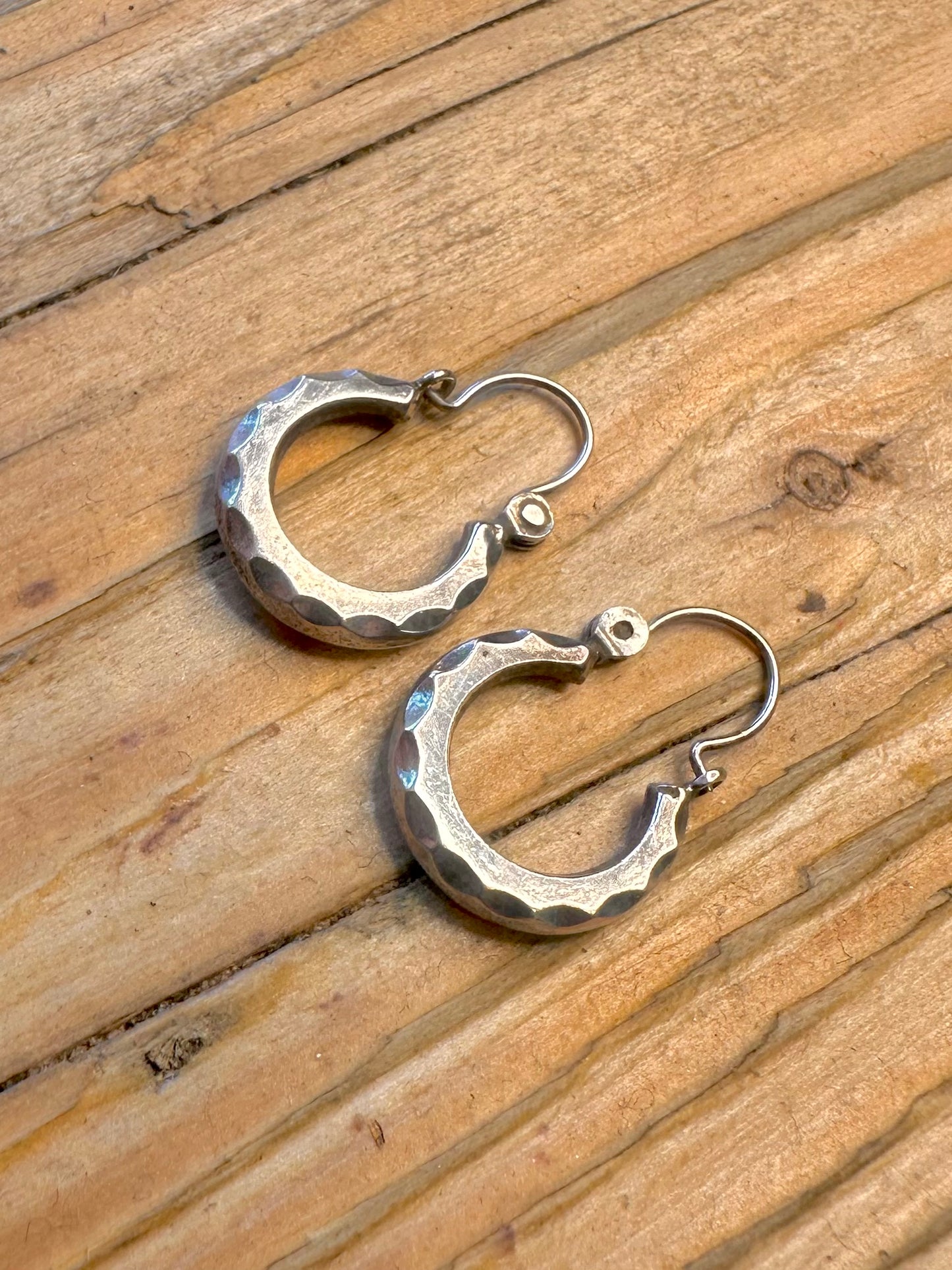 Scolloped Hoops 925 Sterling Silver Earrings