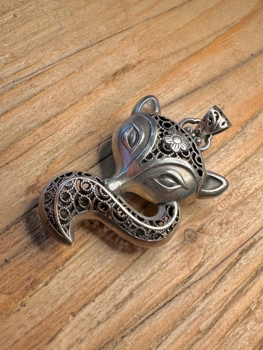 Vintage Fox Filigree 999 Silver Pendant