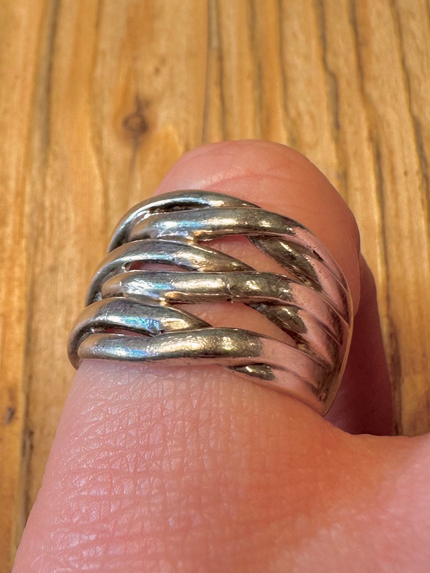 Modernistischer gewellter Ring aus 925er Sterlingsilber, Größe L1/2