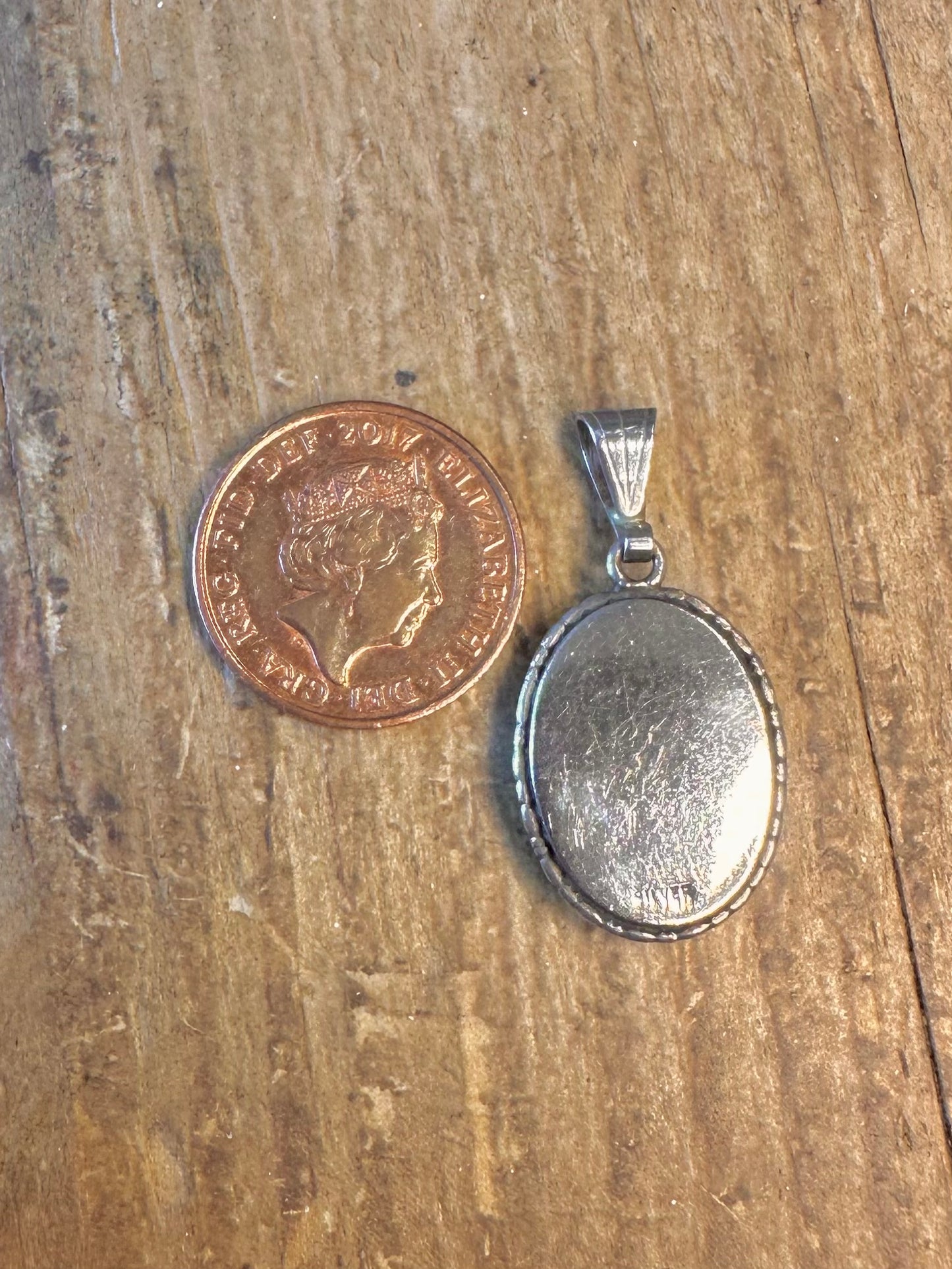 Oval Iridescent Stone 925 Sterling Silver Pendant