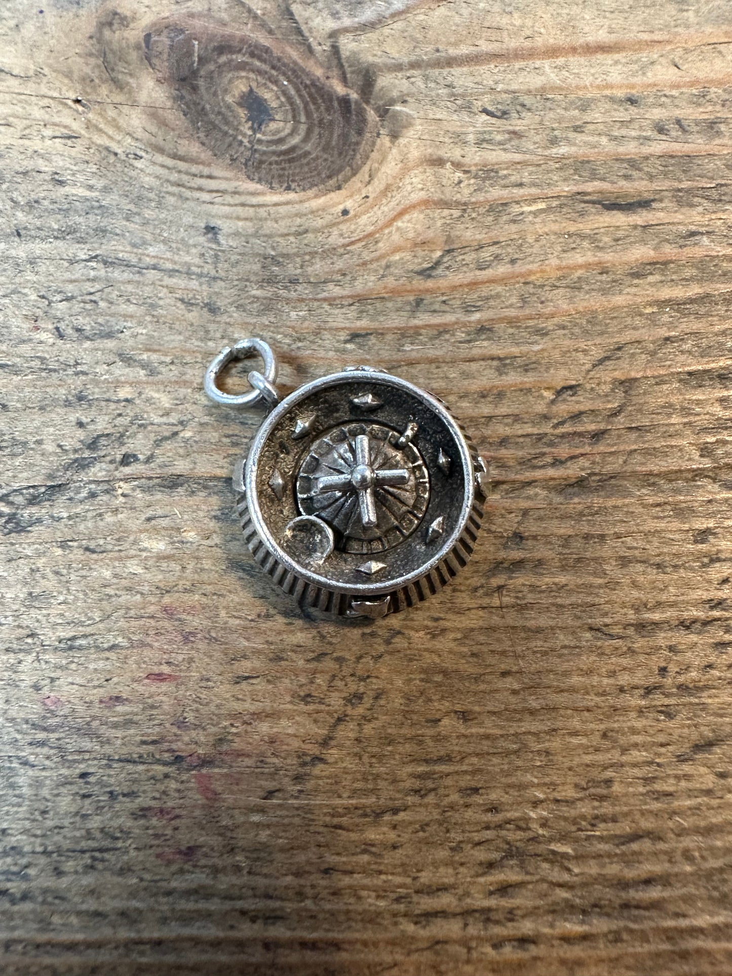 Vintage Detailed Casino Roulette Wheel 925 Silver Charm Pendant