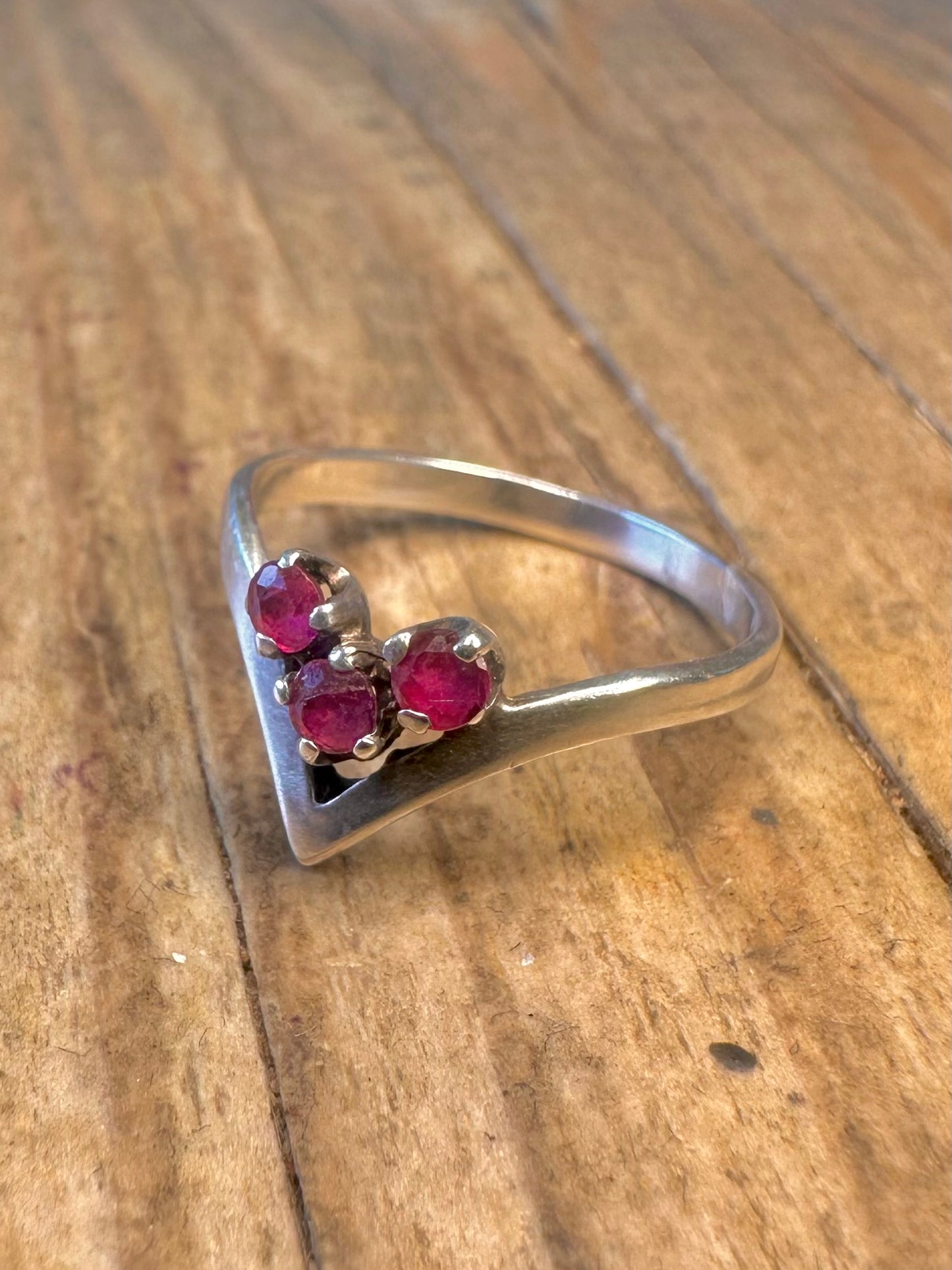 Garnet Wishbone 925 Sterling Silver Size L Ring