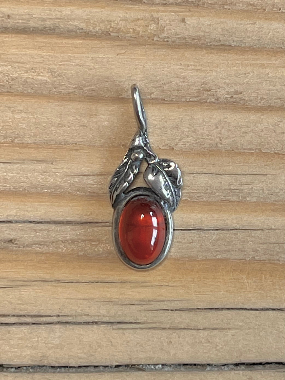 Oval Amber Leaf 925 Sterling Silver Pendant