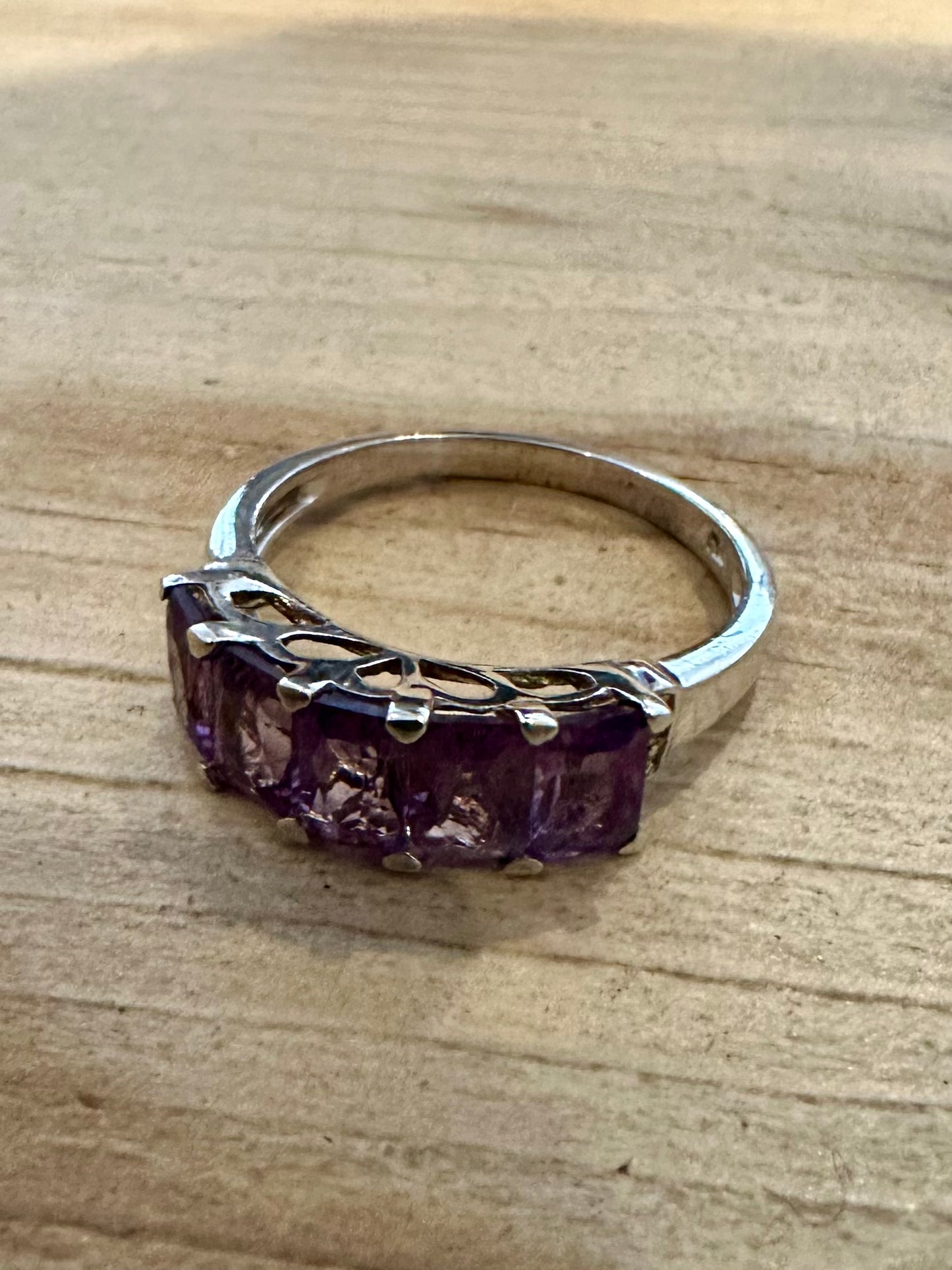 Modern Amethyst 925 Silver Size U Ring