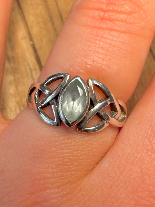 Vintage Blue Stone Celtic 925 Sterling Silver Size R Ring