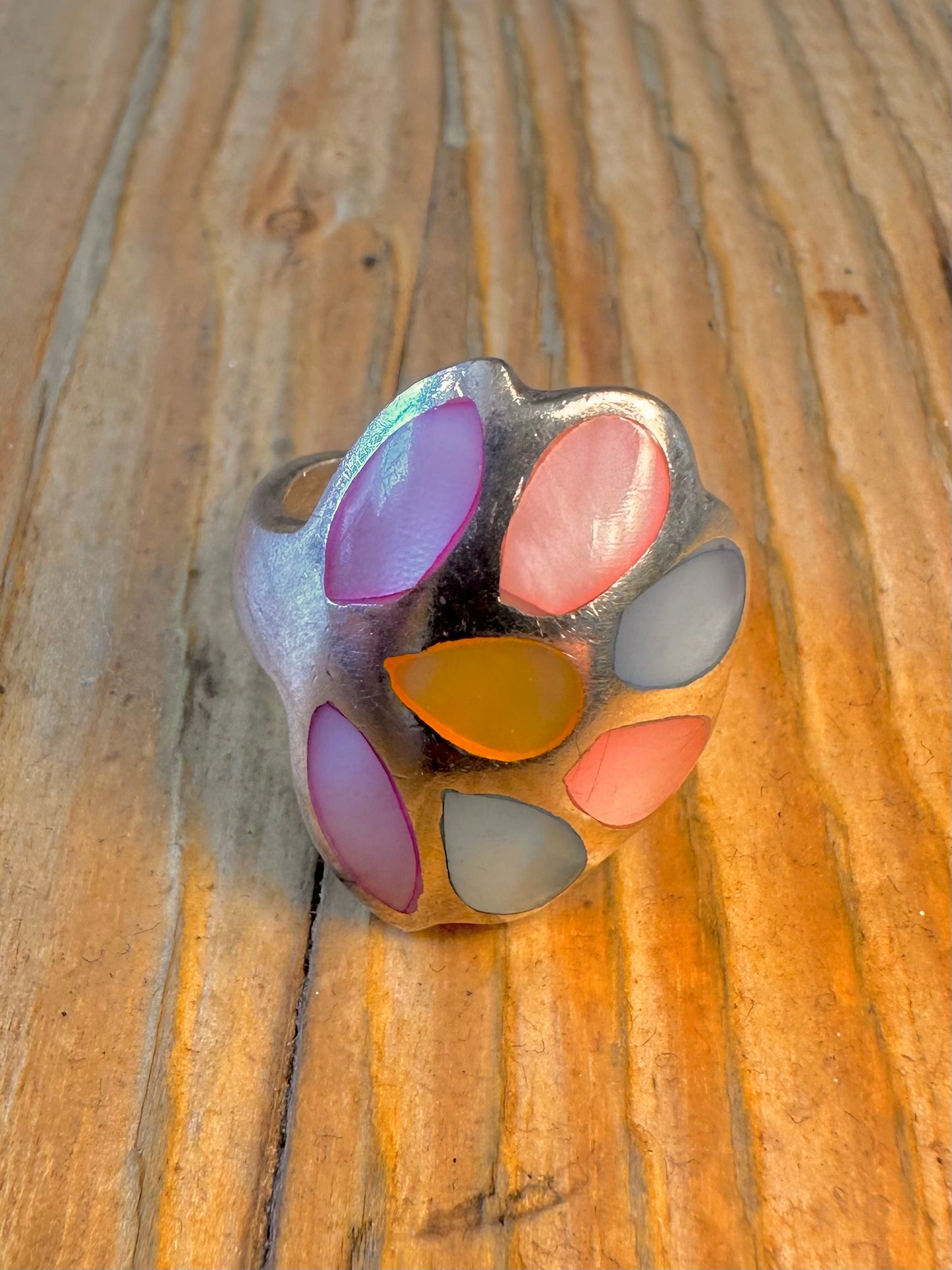 Abstract Multi Coloured Mother of Pearl 925 Sterling Silver Size P Ring