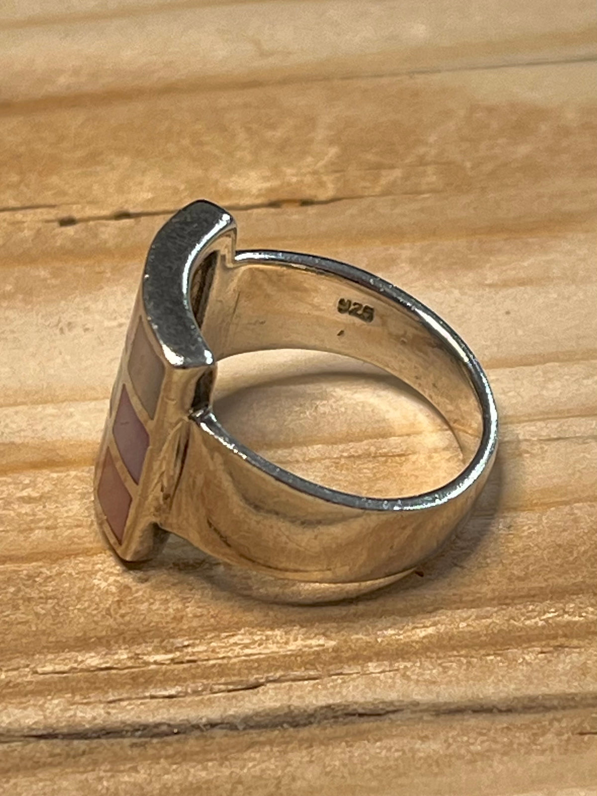 Multi-Coloured Mother of Pearl Square 925 Sterling Silver Size P1/2 Ring