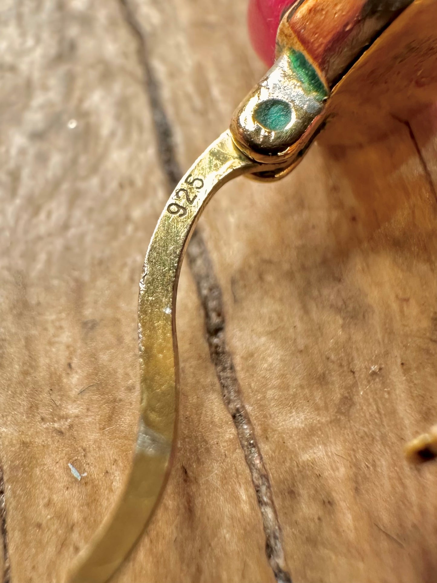 Moderne Gold- und Honigrosa-Luzit-Creolen 14 Karat Gold auf 925er Sterlingsilber-Ohrringe