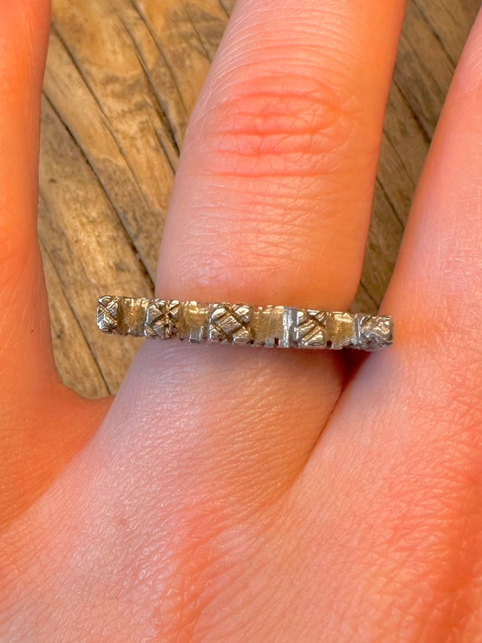 Abstract 2017 Shape Textured Edinburgh Maker EM 925 Sterling Silver Size O Ring