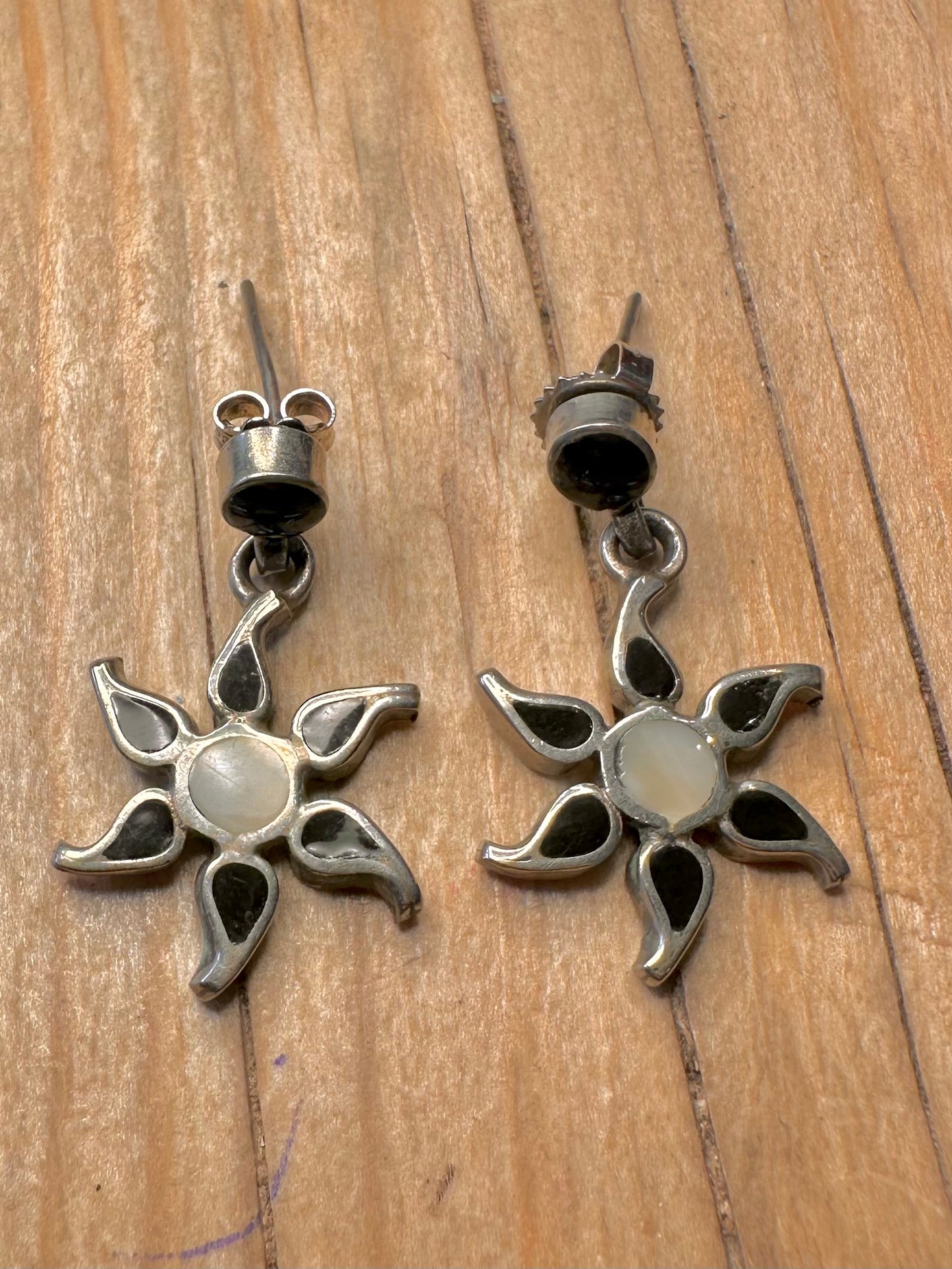 Vintage Mother of Pearl Onyx Metal Earrings