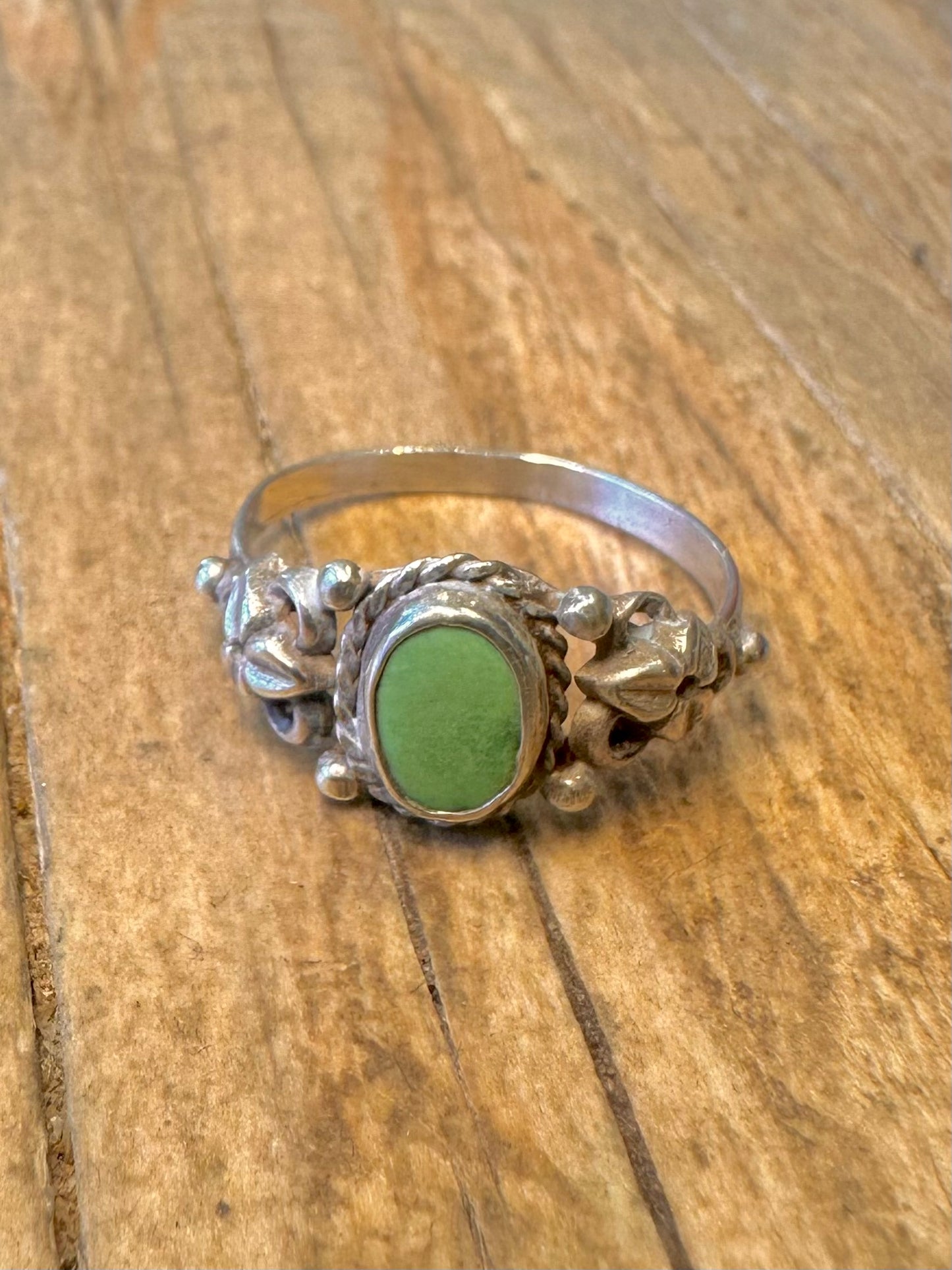 Grüner Stein Blumen 925er Sterlingsilber Ring Größe M