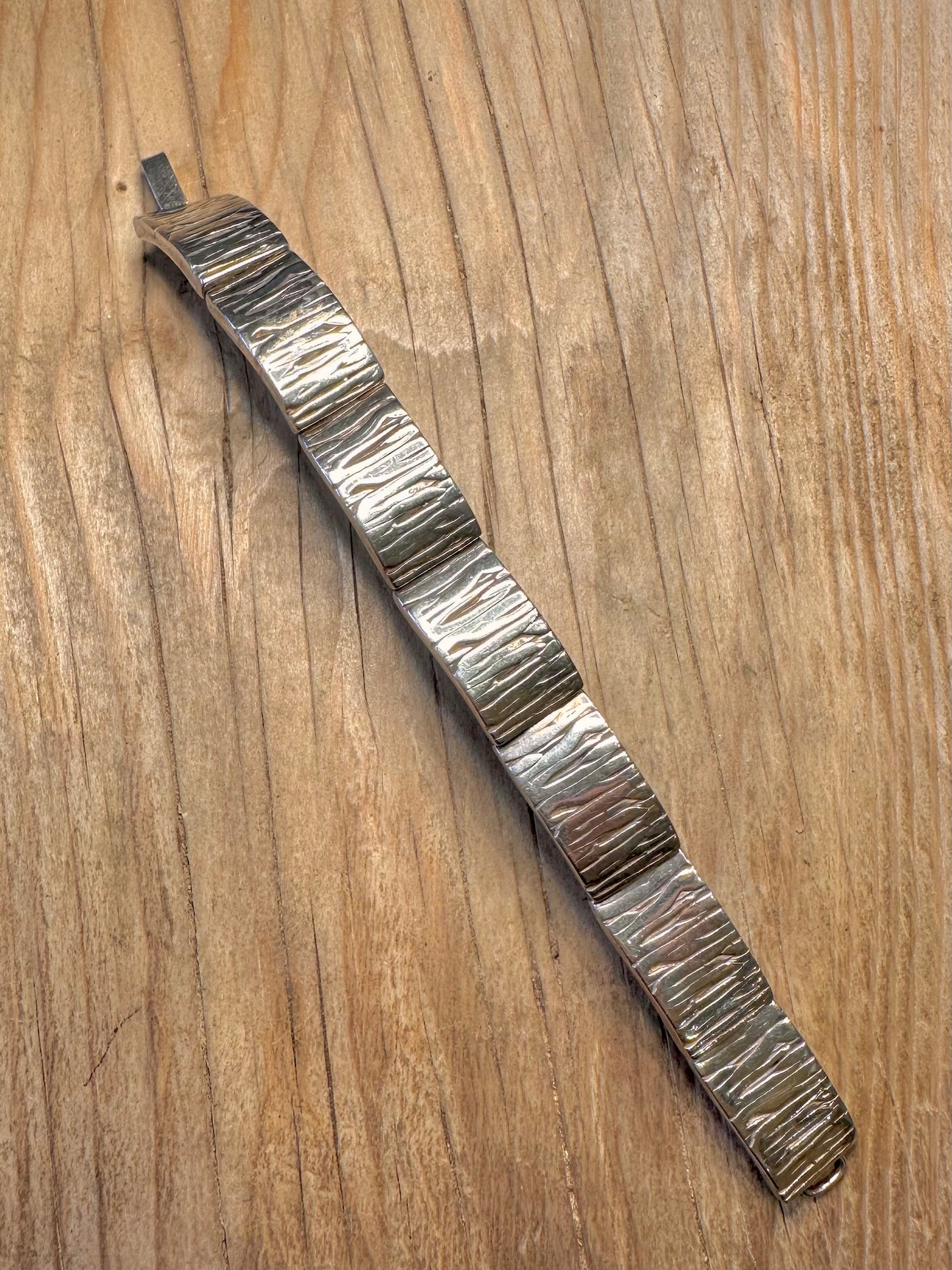 Abstract Bark Effect Rectangle Link 925 Sterling Silver 7 inch Bracelet