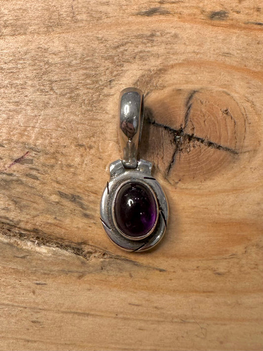 Vintage Amethyst Oval 925 Silver Pendant