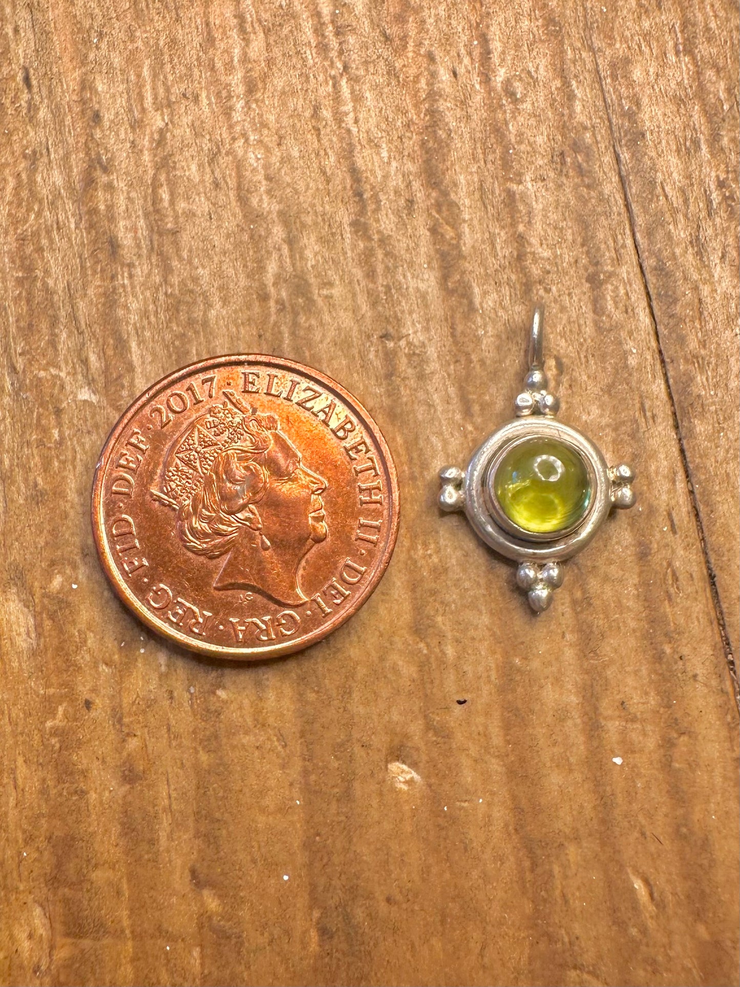 Peridot Boho-Anhänger aus 925er Sterlingsilber