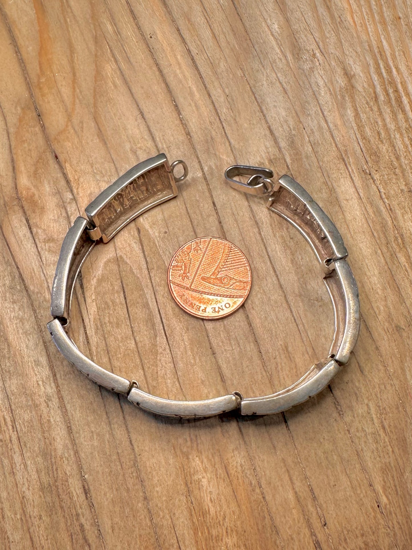 Abstract Bark Effect Rectangle Link 925 Sterling Silver 7 inch Bracelet