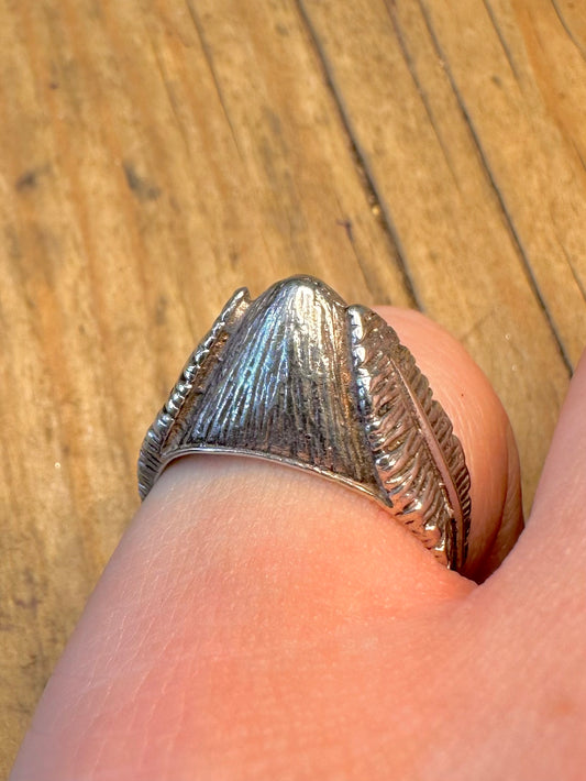Pointed Leaf Textured 925 Sterling Silver Size M Ring