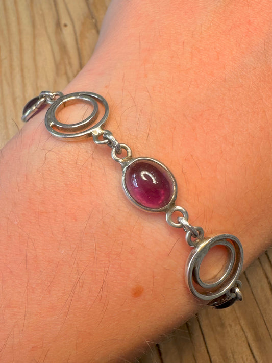 Abstract 2004 Amethyst Circle 925 Sterling Silver 8 inch Bracelet