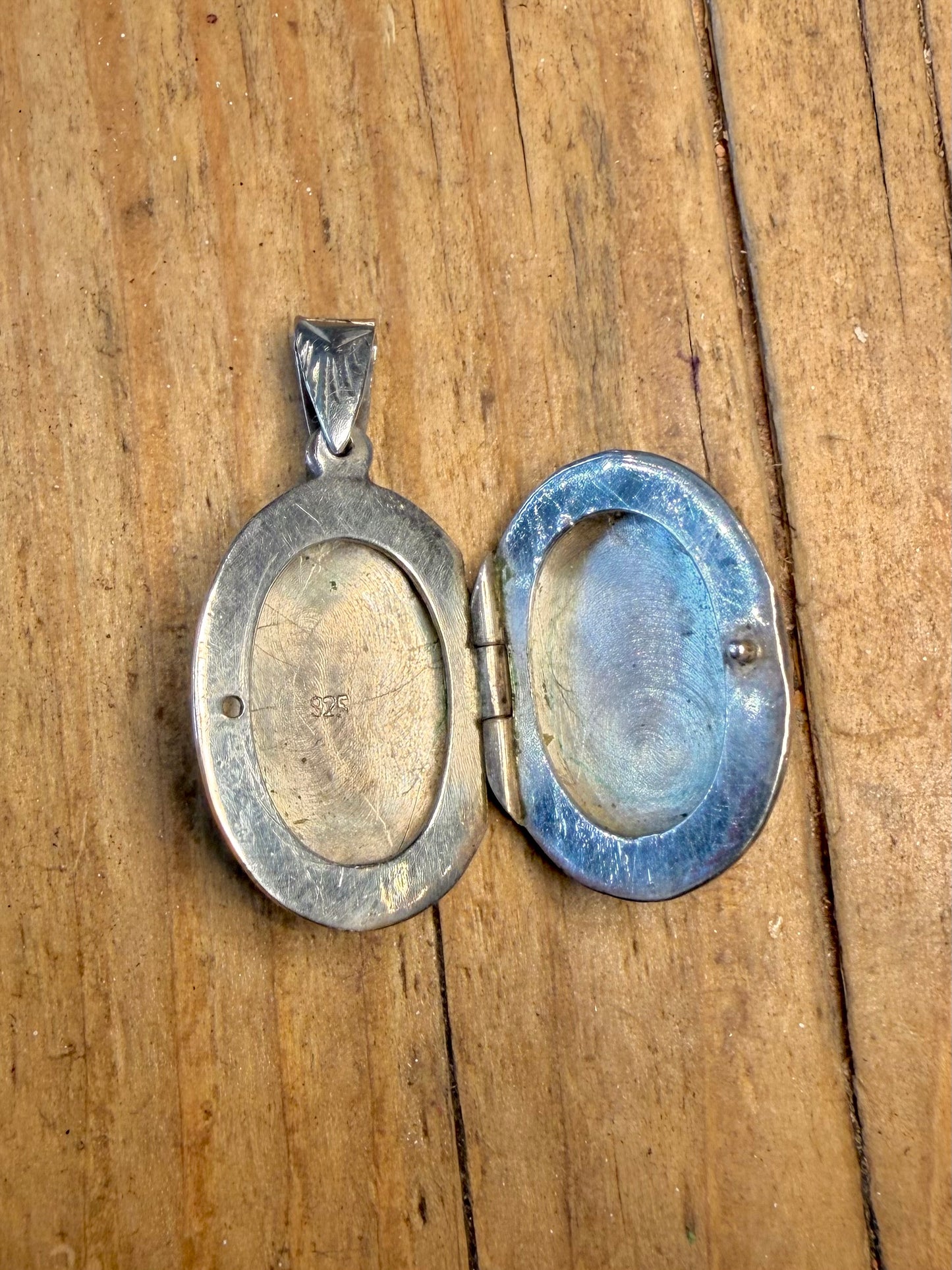 Oval Floral Engraved Locket 925 Sterling Silver Pendant