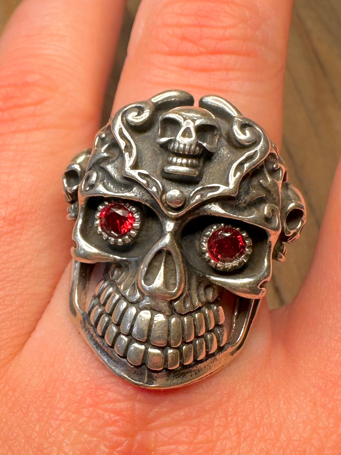 Vintage Skull Red Eyes Decorative 925 Sterling Silver Size U Ring