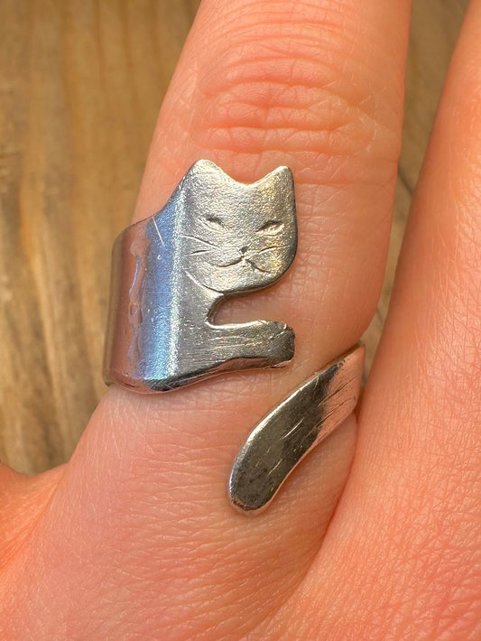Abstract Cat and Tail Maker PA 925 Sterling Silver Size O Ring