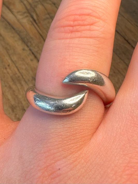 Abstract Solid Overlapping 925 Sterling Silver Size P Ring