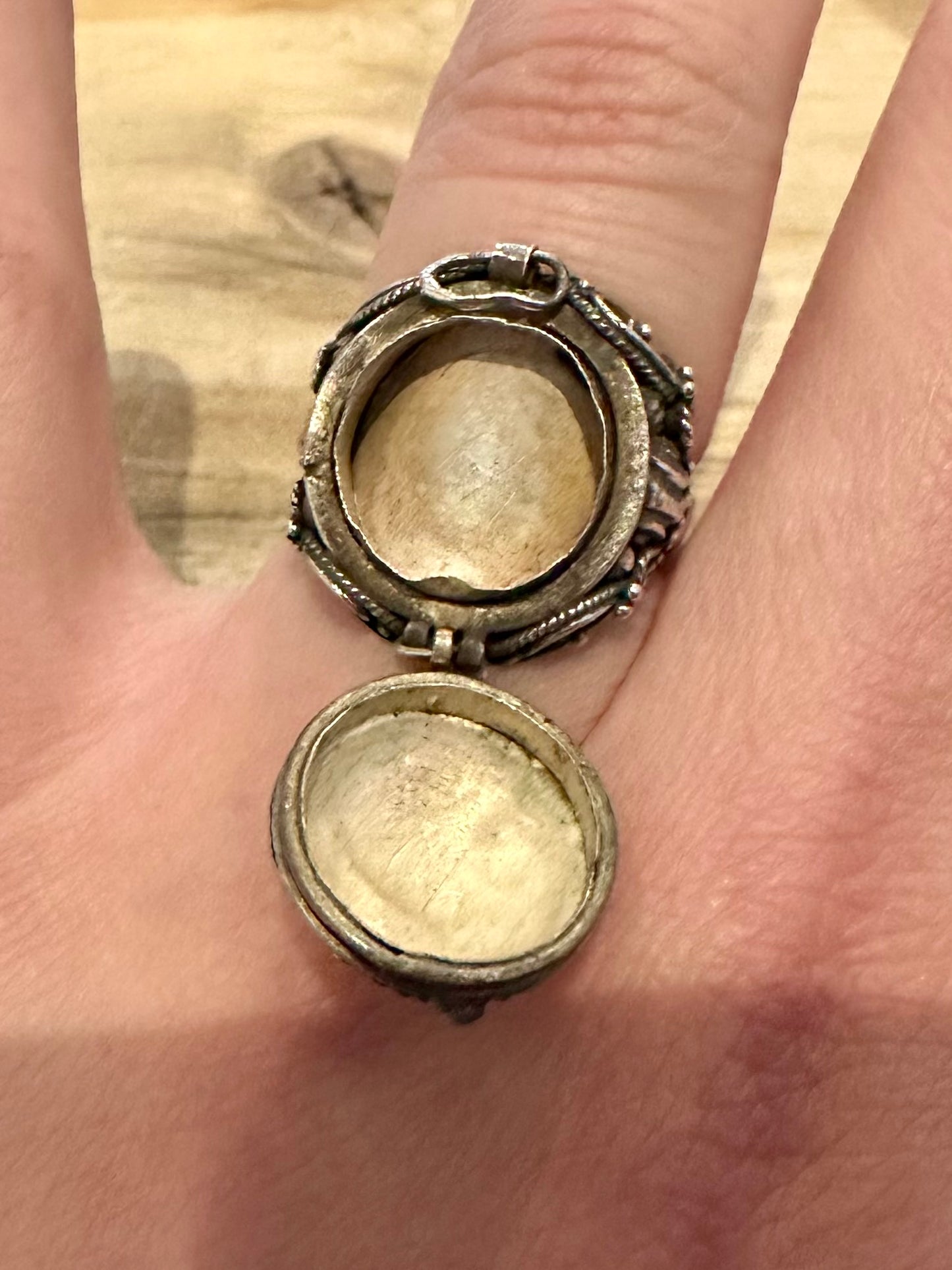 Vintage Unique Poison 925 Silver with Gold Plate Size O1/2 Ring