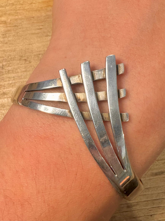Abstract Criss-Cross Cuff 925 Silver Bangle