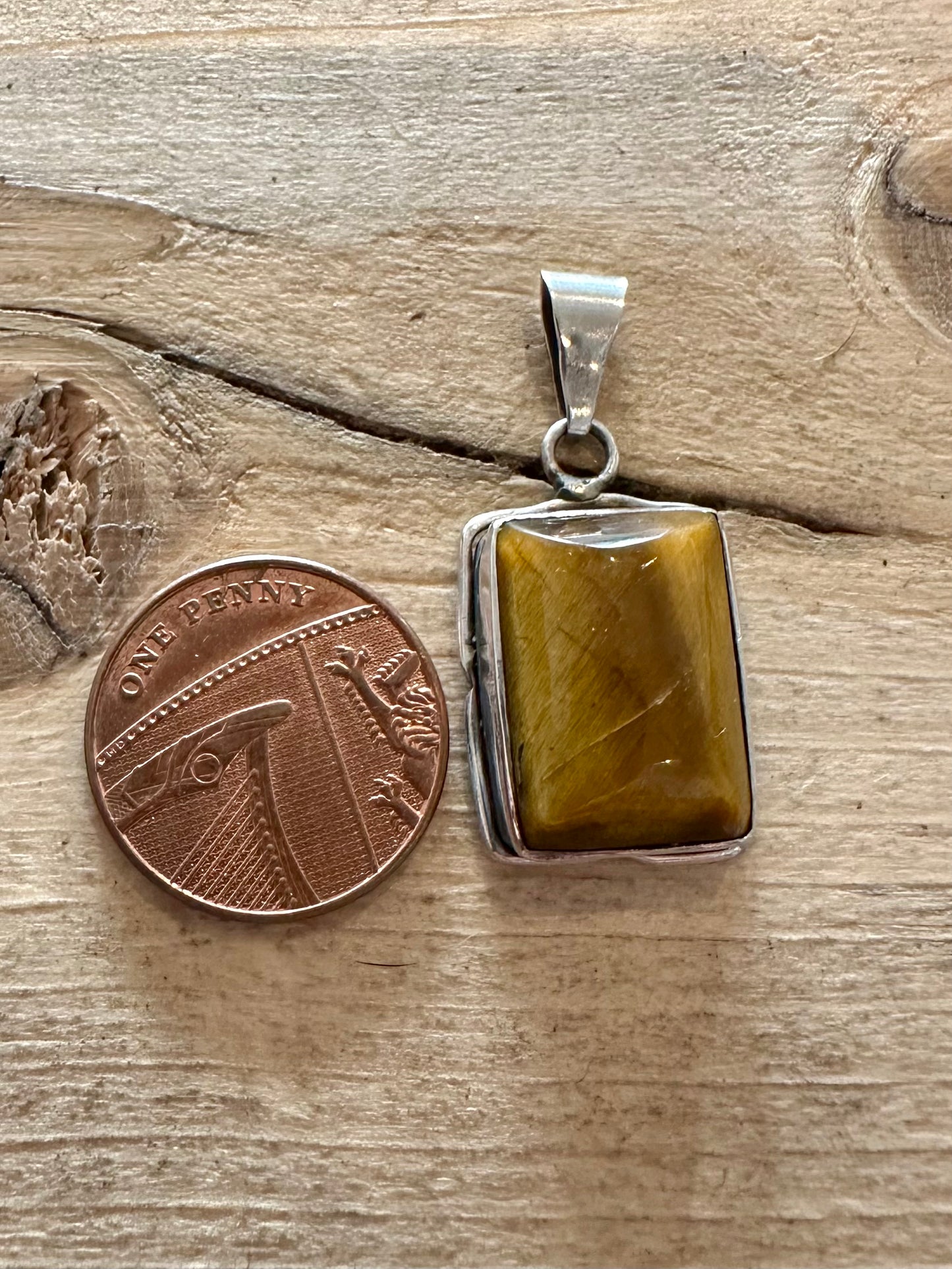 Vintage Tigers Eye Rectangle 925 Silver Pendant