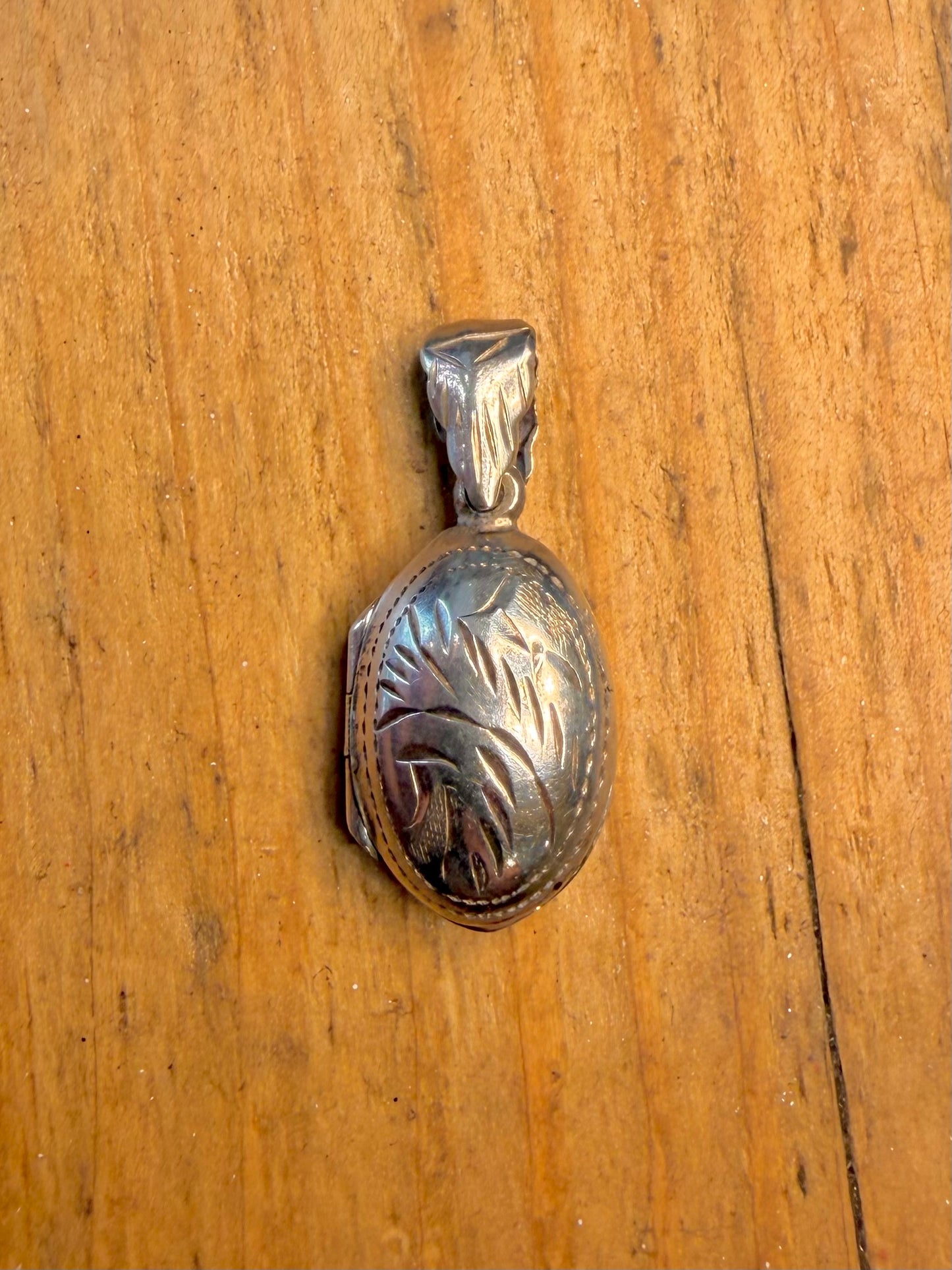 Oval Engraved Locket 925 Sterling Silver Pendant
