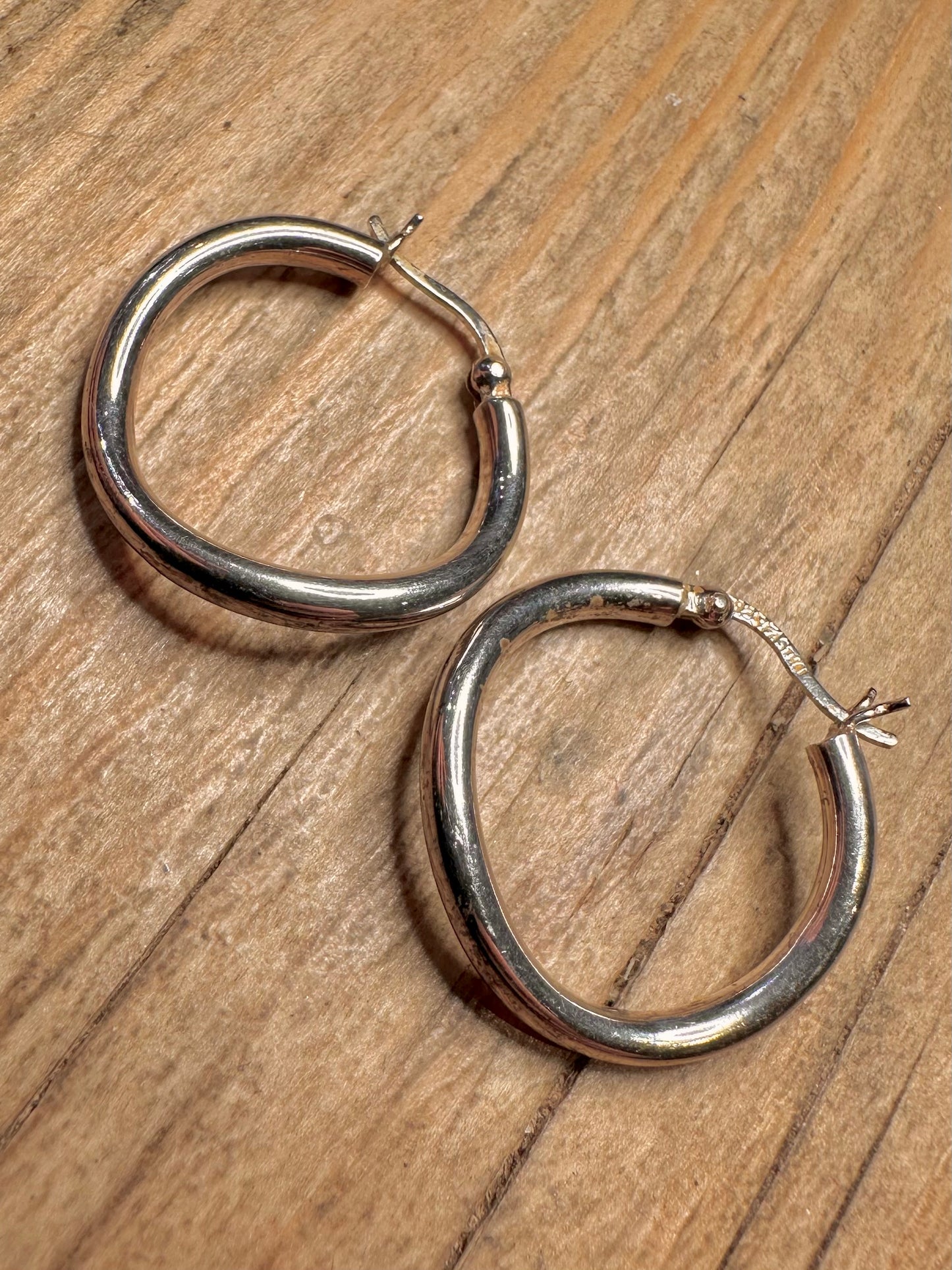 Modern Wavy Hoops 925 Sterling Silver Earrings