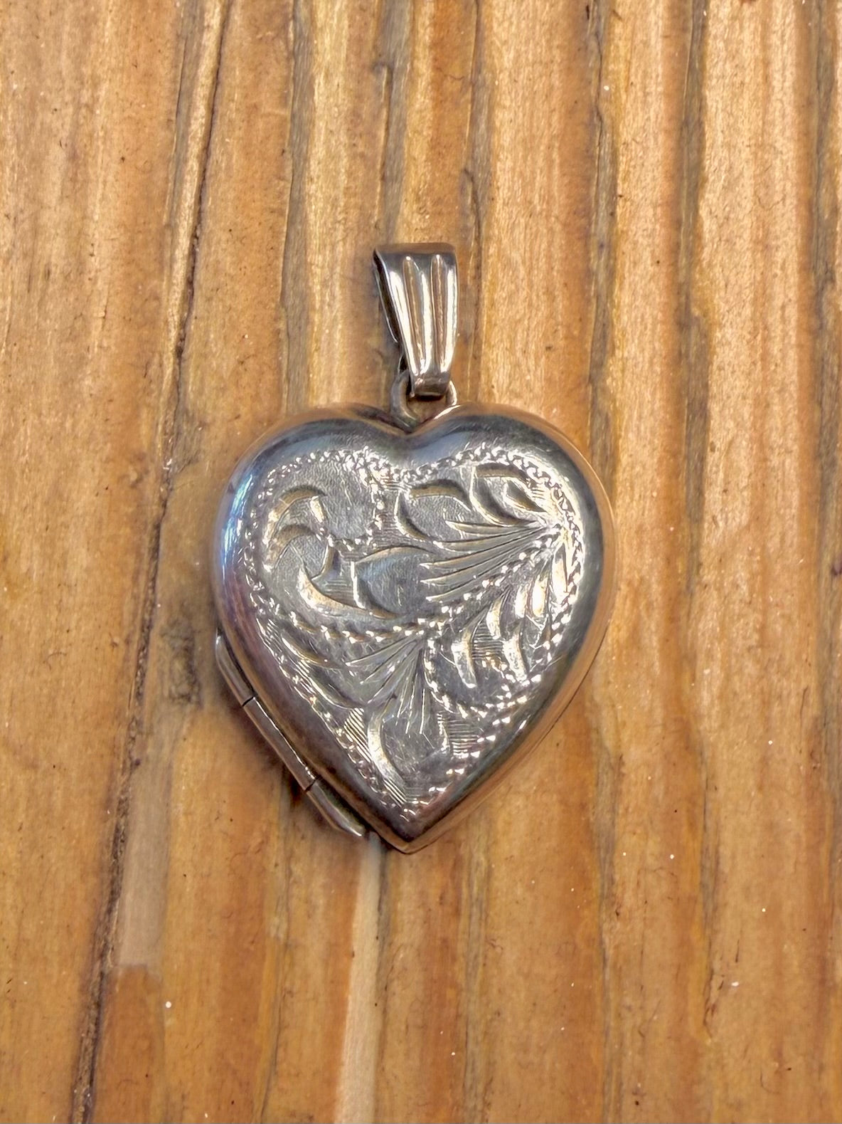 Heart Engraved 1983 Hallmarked Locket 925 Sterling Silver Pendant
