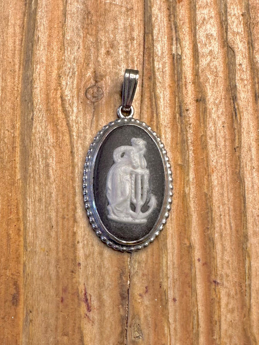 Black 1978 Wedgwood Cameo 925 Sterling Silver Pendant