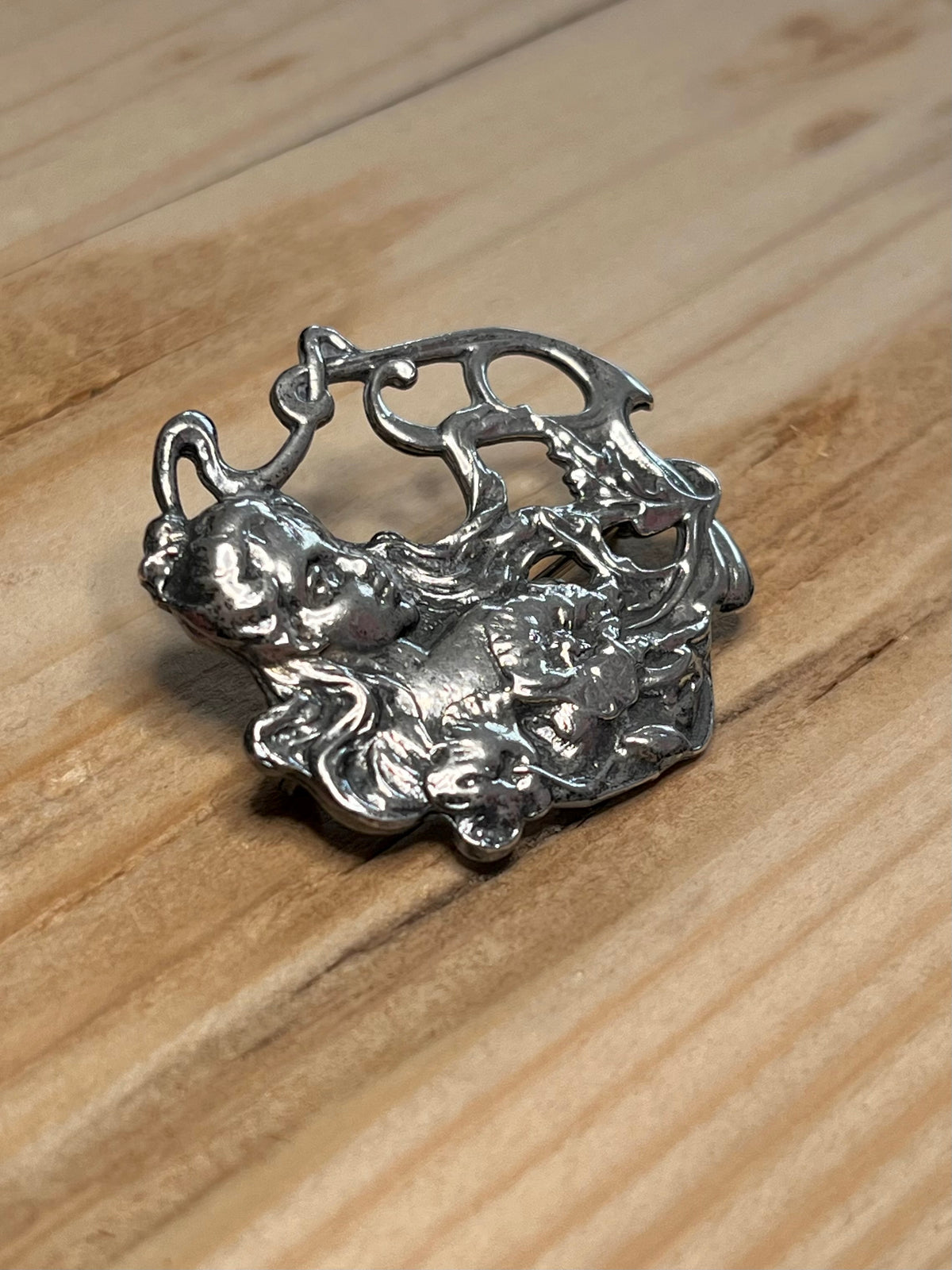 Art Nouveau Flower Girl Birmingham 925 Sterling Silver Brooch