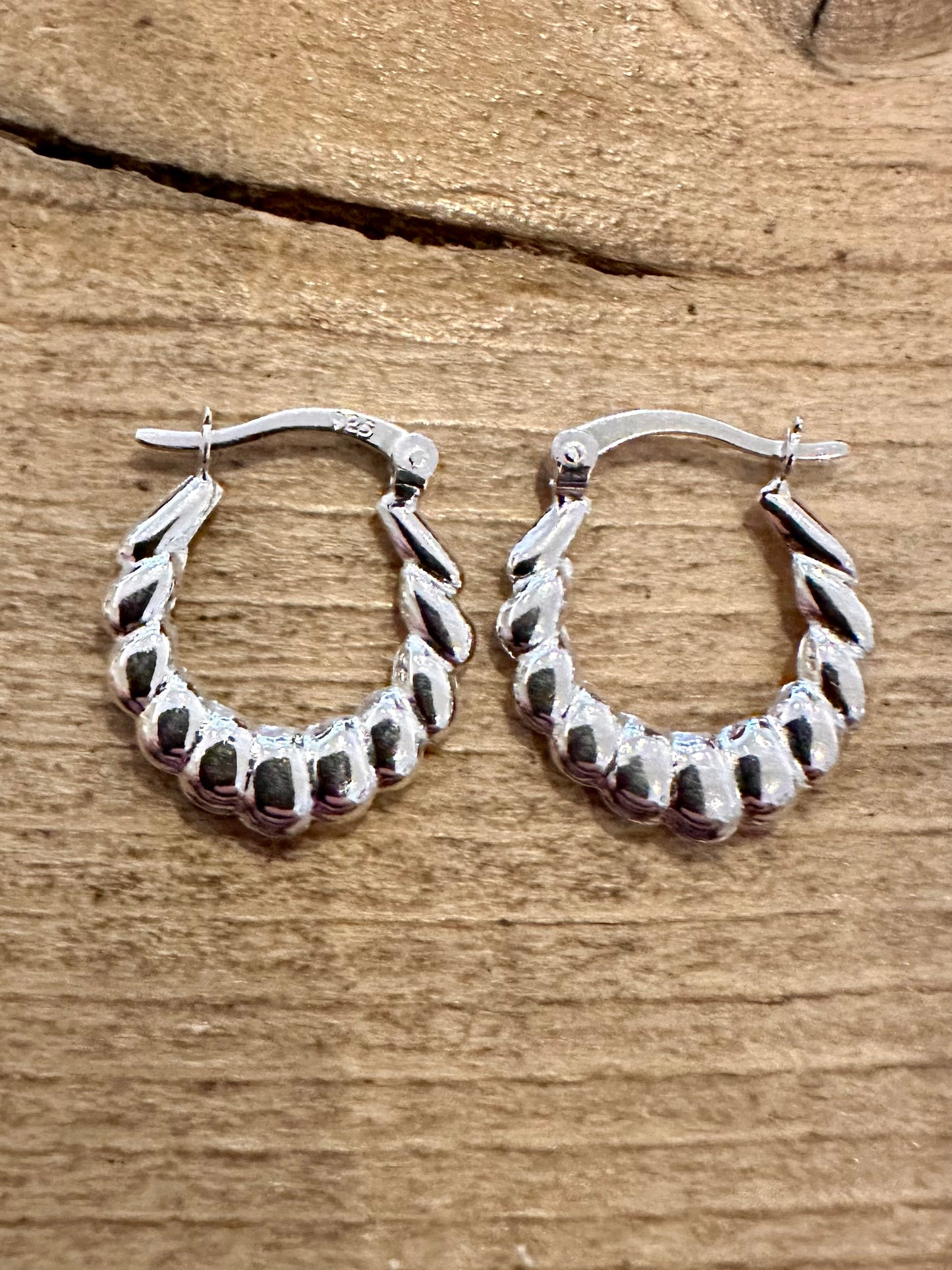 Modern Scolloped Hoops 925 Silver Earrings