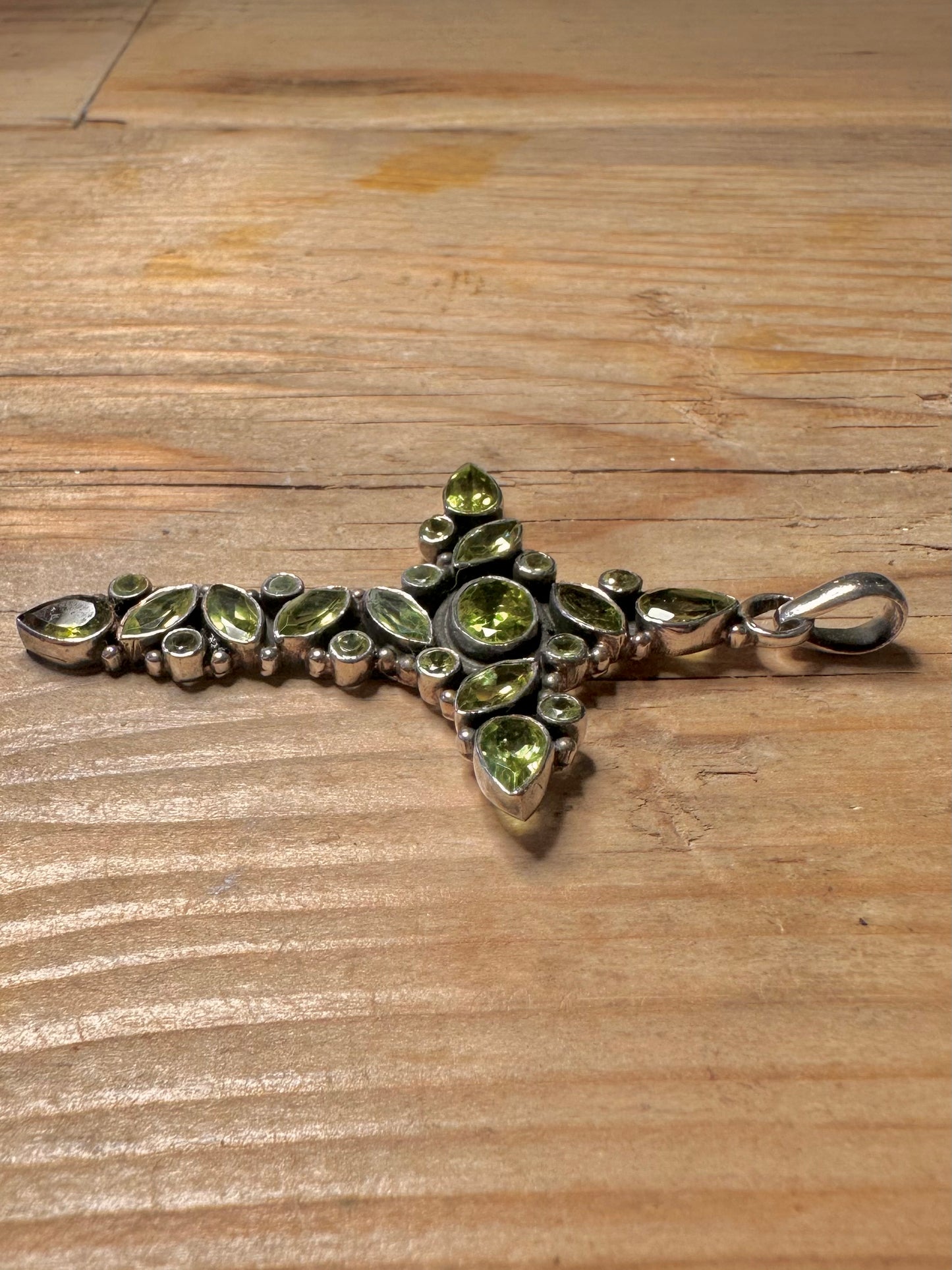Vintage Peridot großes Kreuz 925 Sterlingsilber-Anhänger